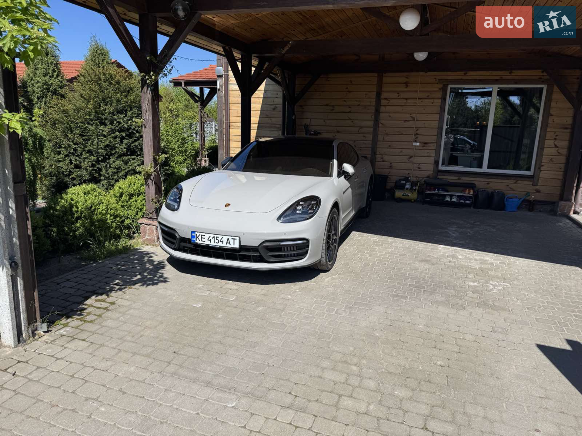 Porsche Panamera 2022 — 1