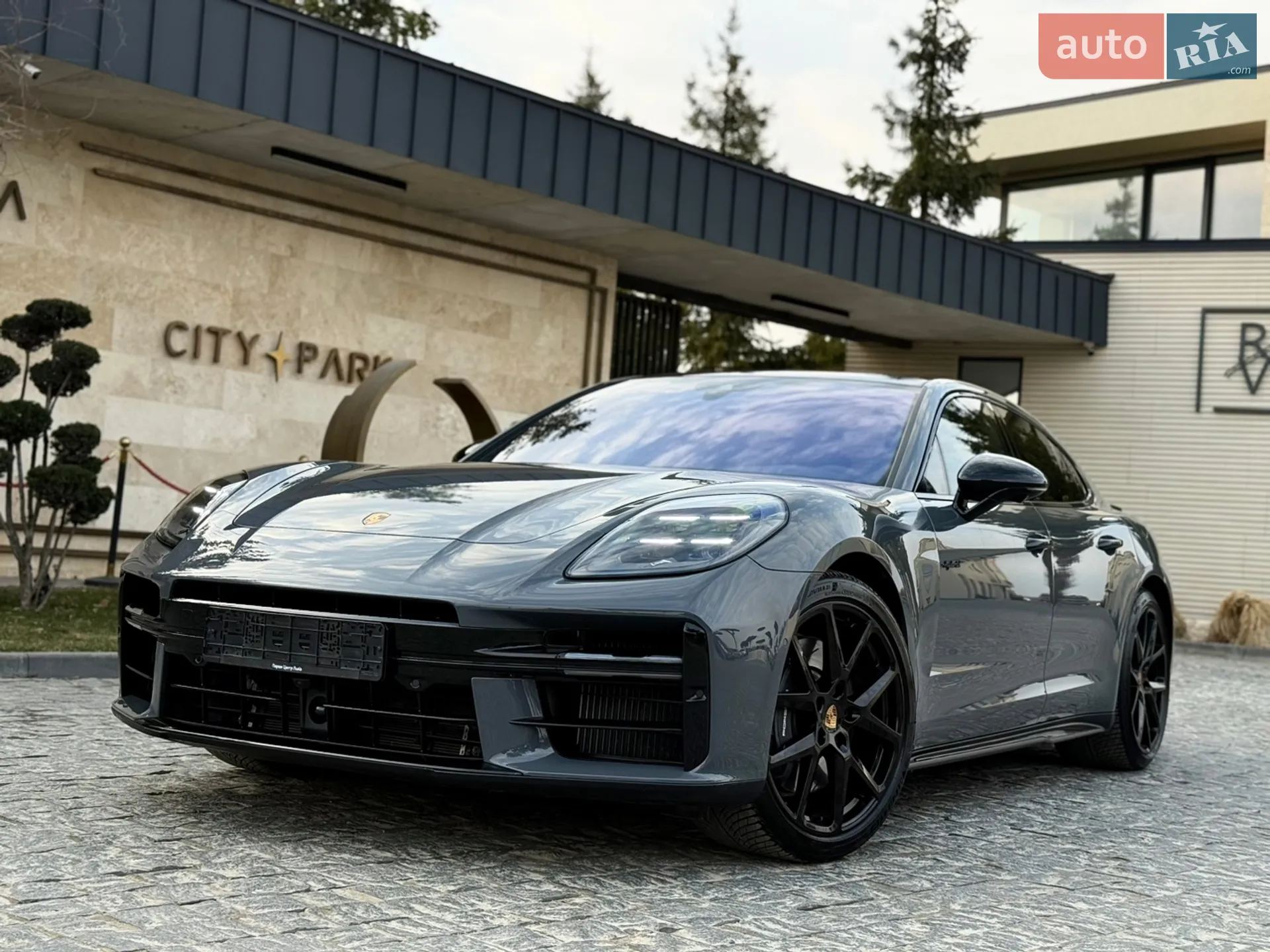 Porsche Panamera, 2024