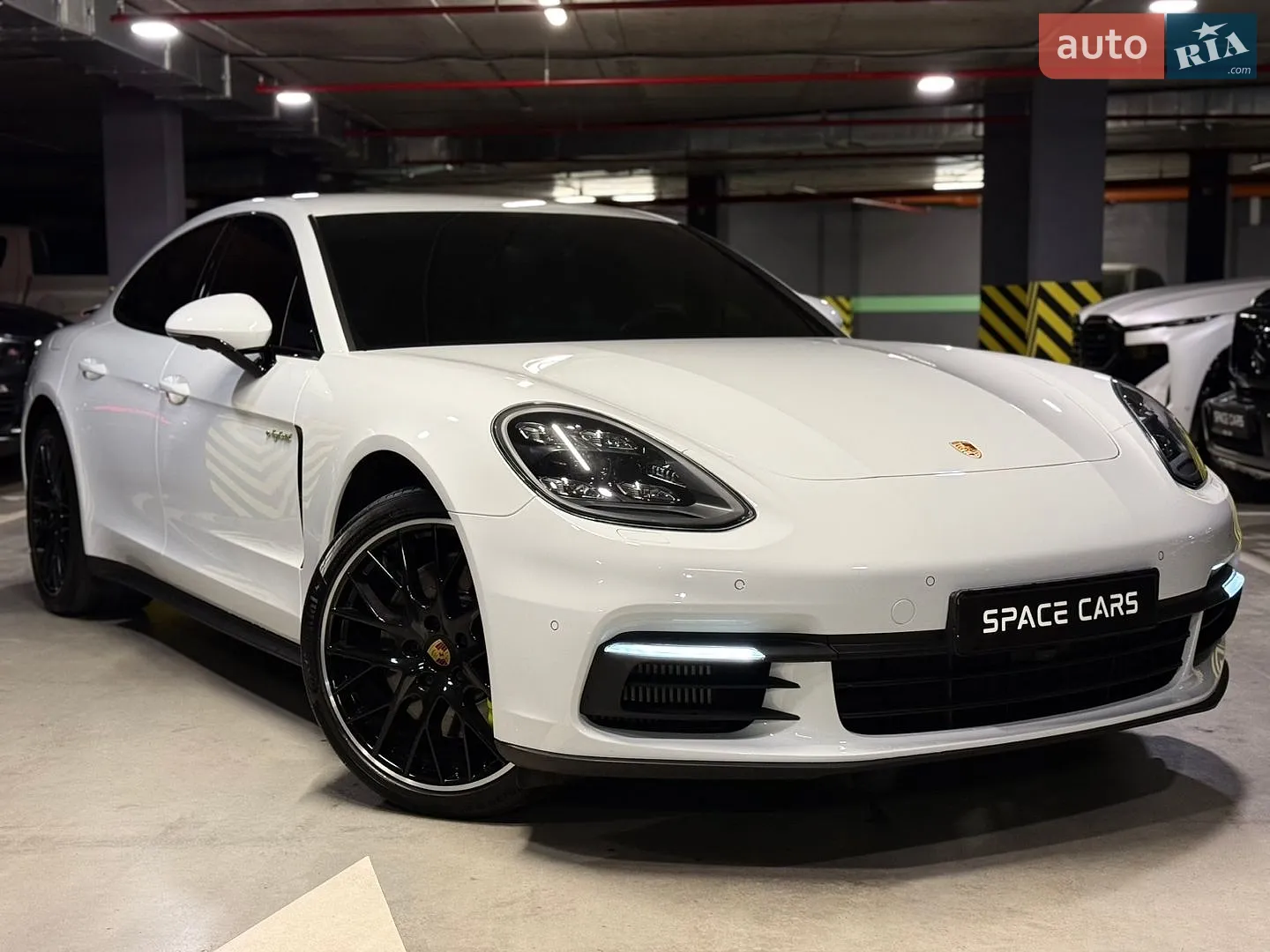 Porsche Panamera 2019 — 1