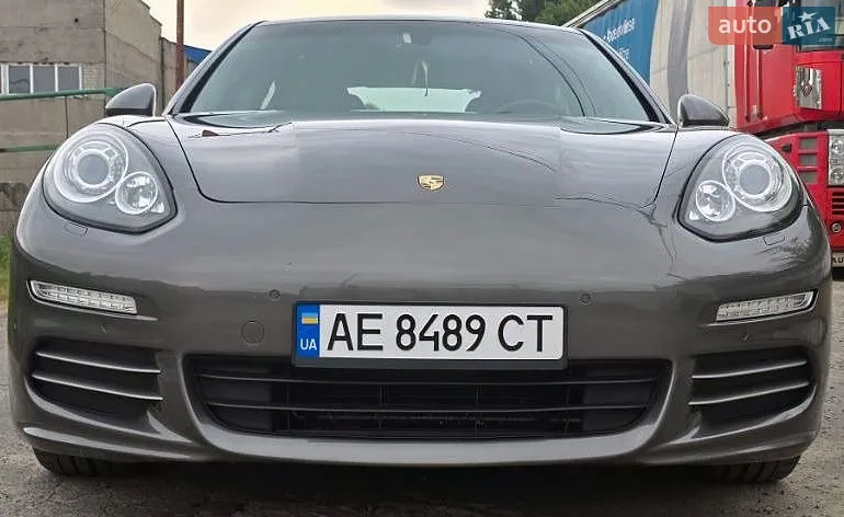 Porsche Panamera, 2013