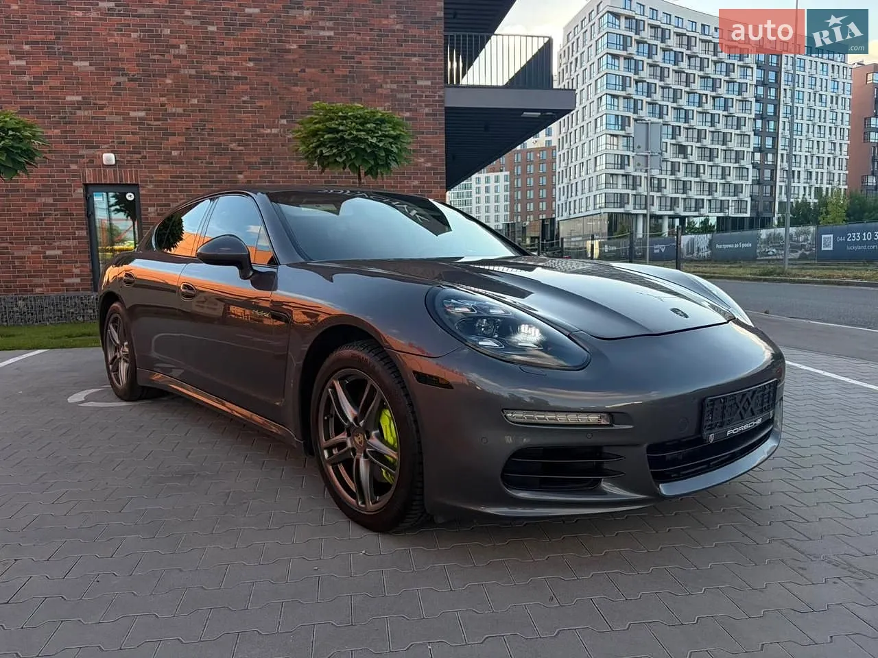 Porsche Panamera, 2015