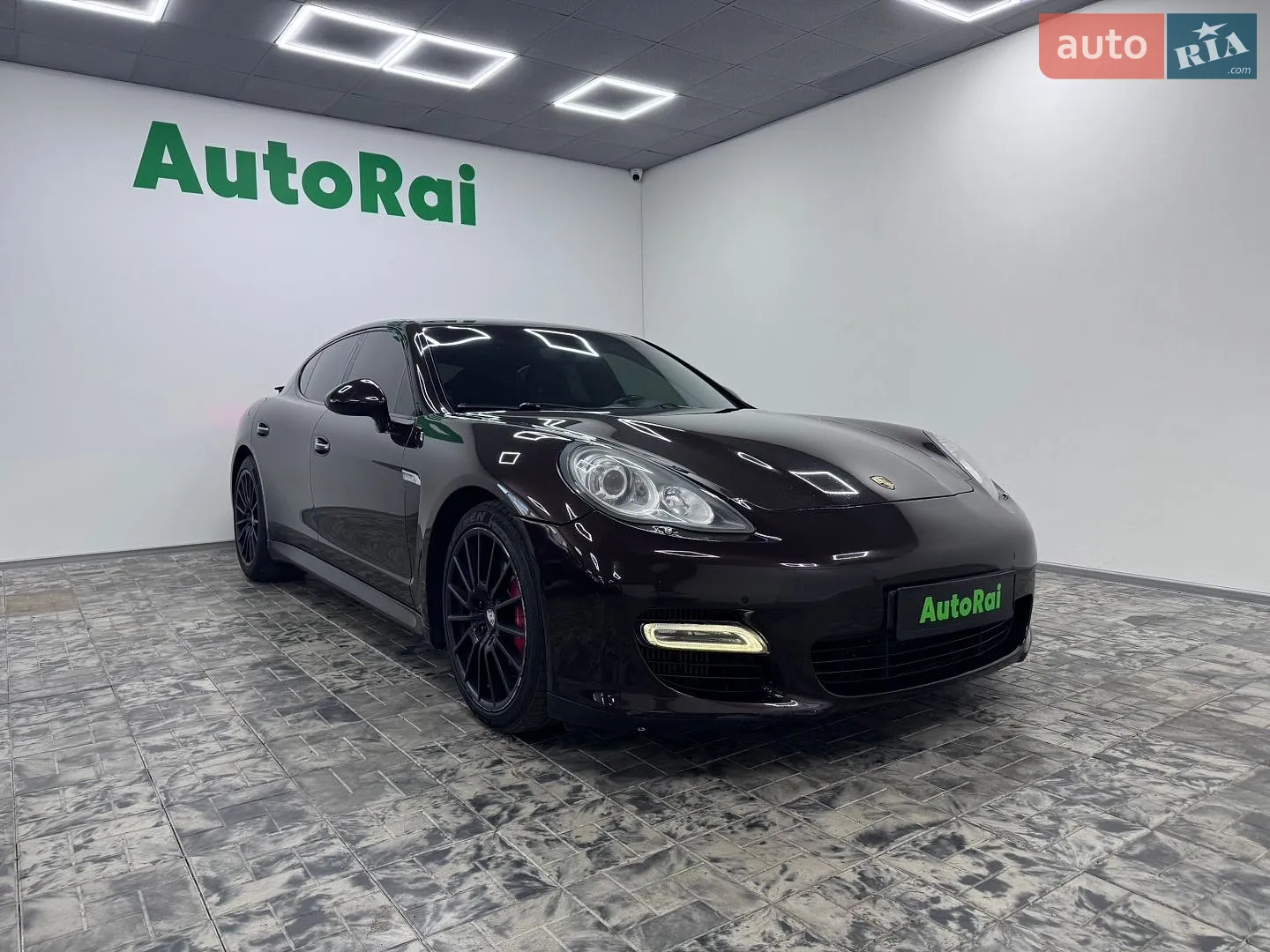 Porsche Panamera, 2011