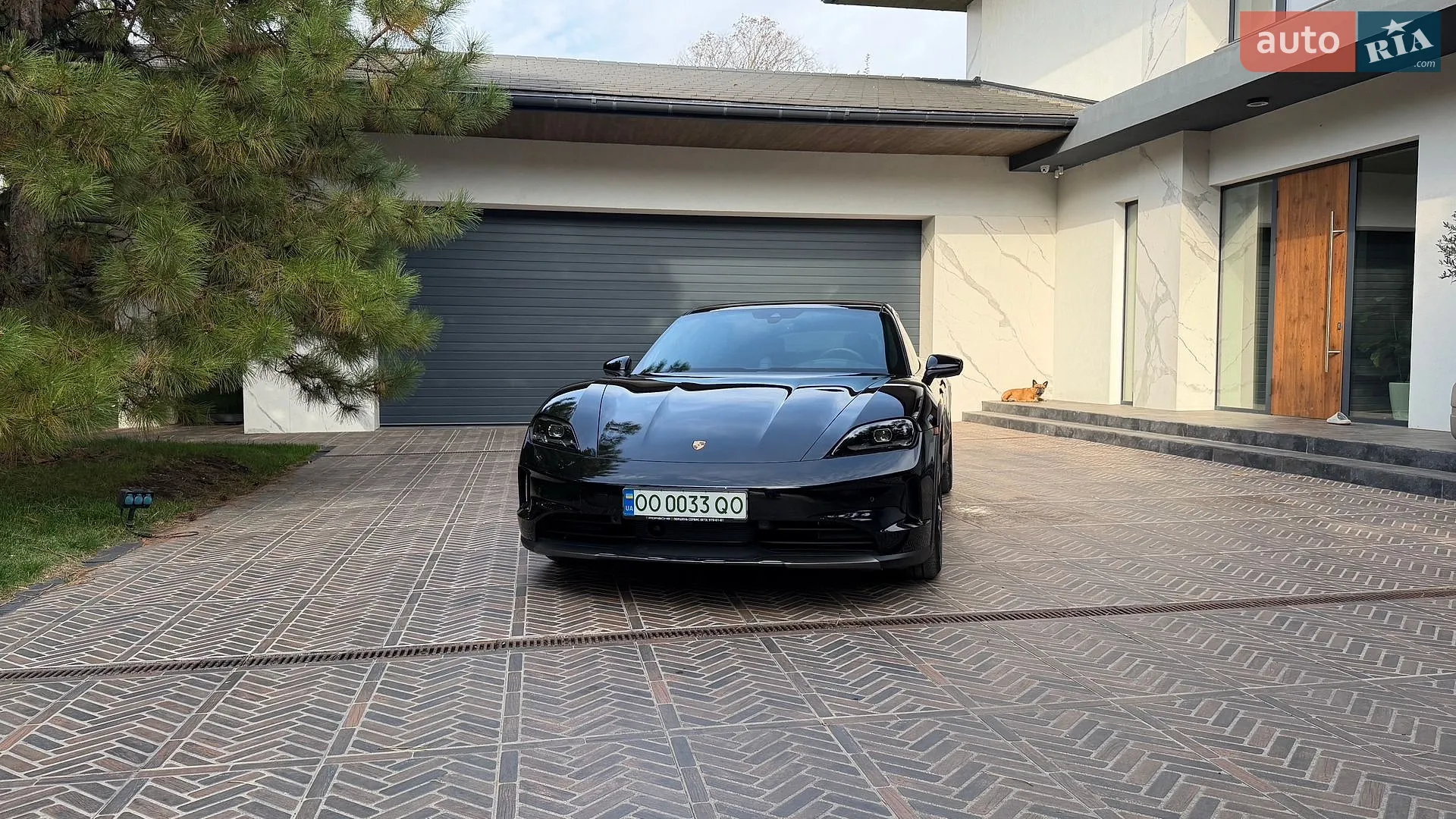 Porsche Taycan Cross Turismo, 2025