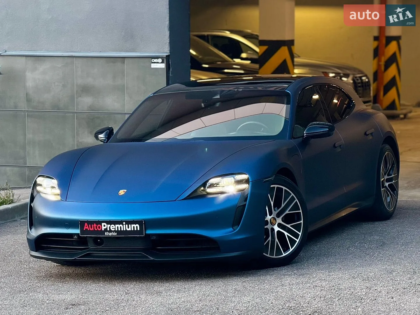 Porsche Taycan Sport Turismo, 2023