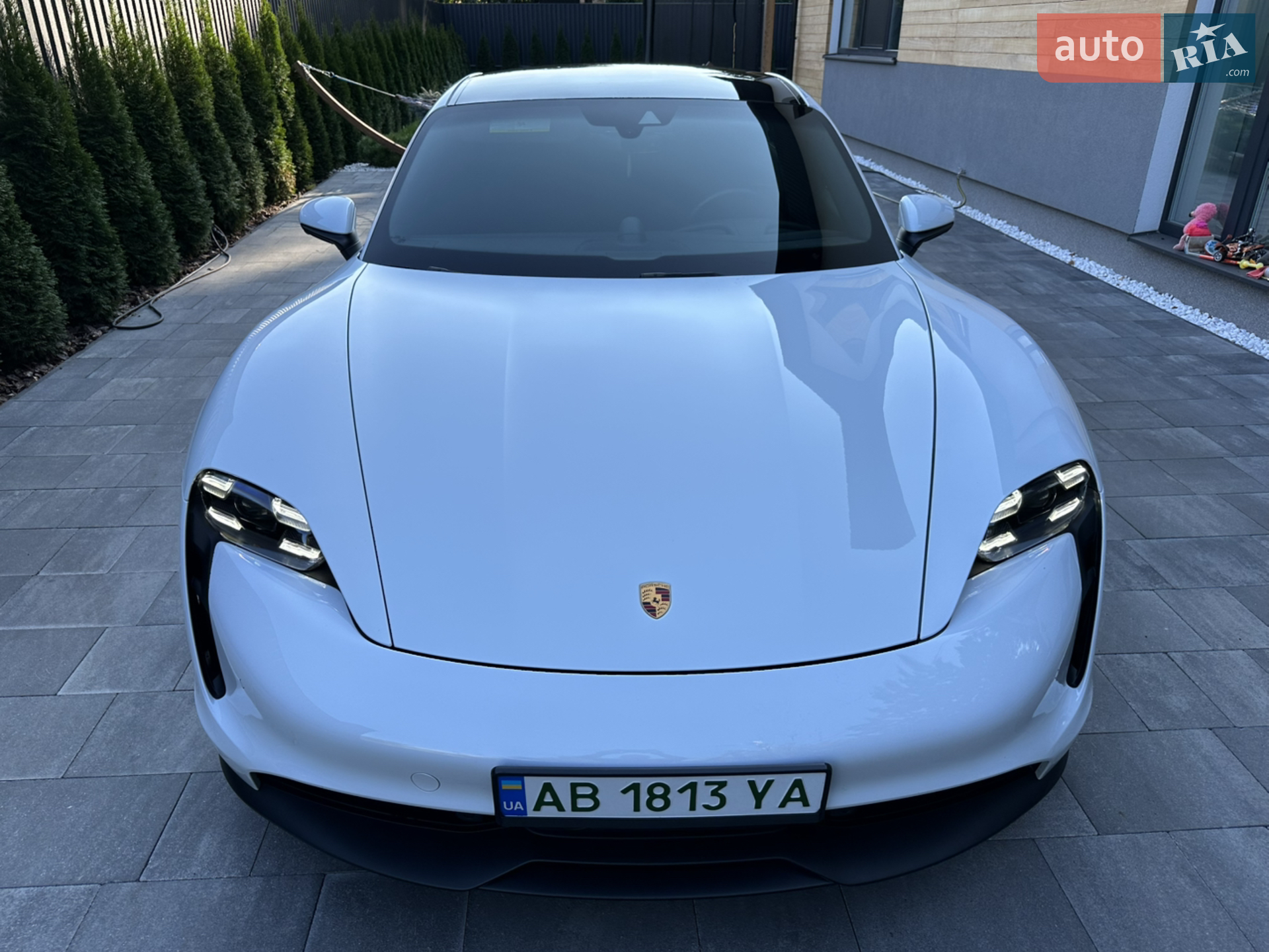 Porsche Taycan, 2020