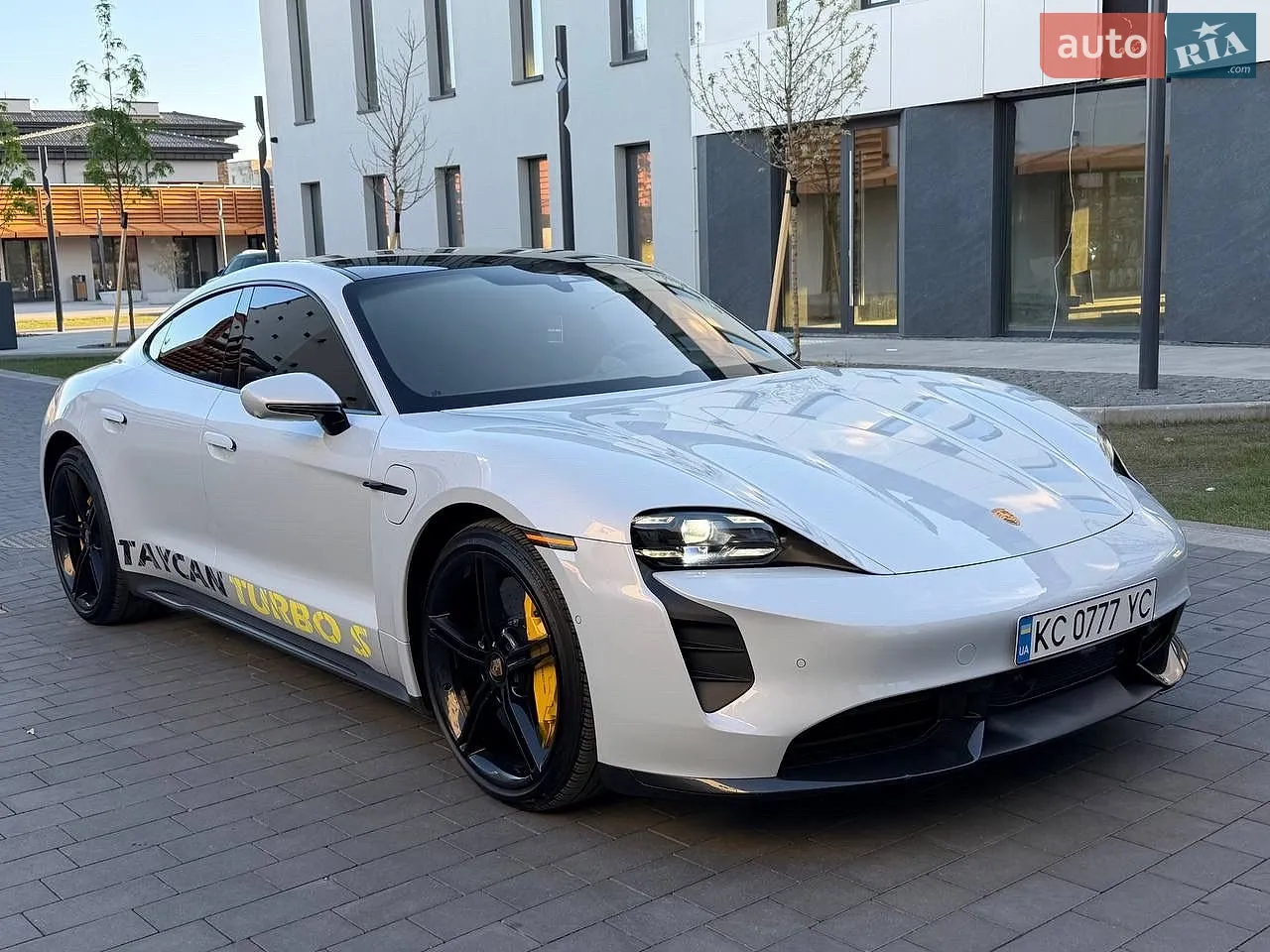 Porsche Taycan, 2021