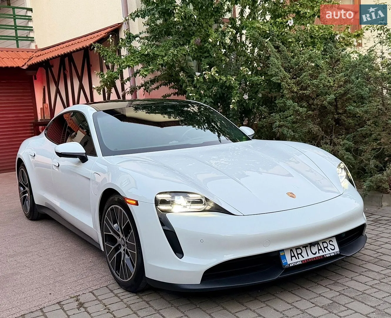 Porsche Taycan, 2021