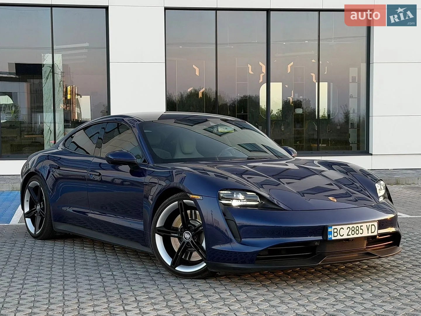 Porsche Taycan, 2022