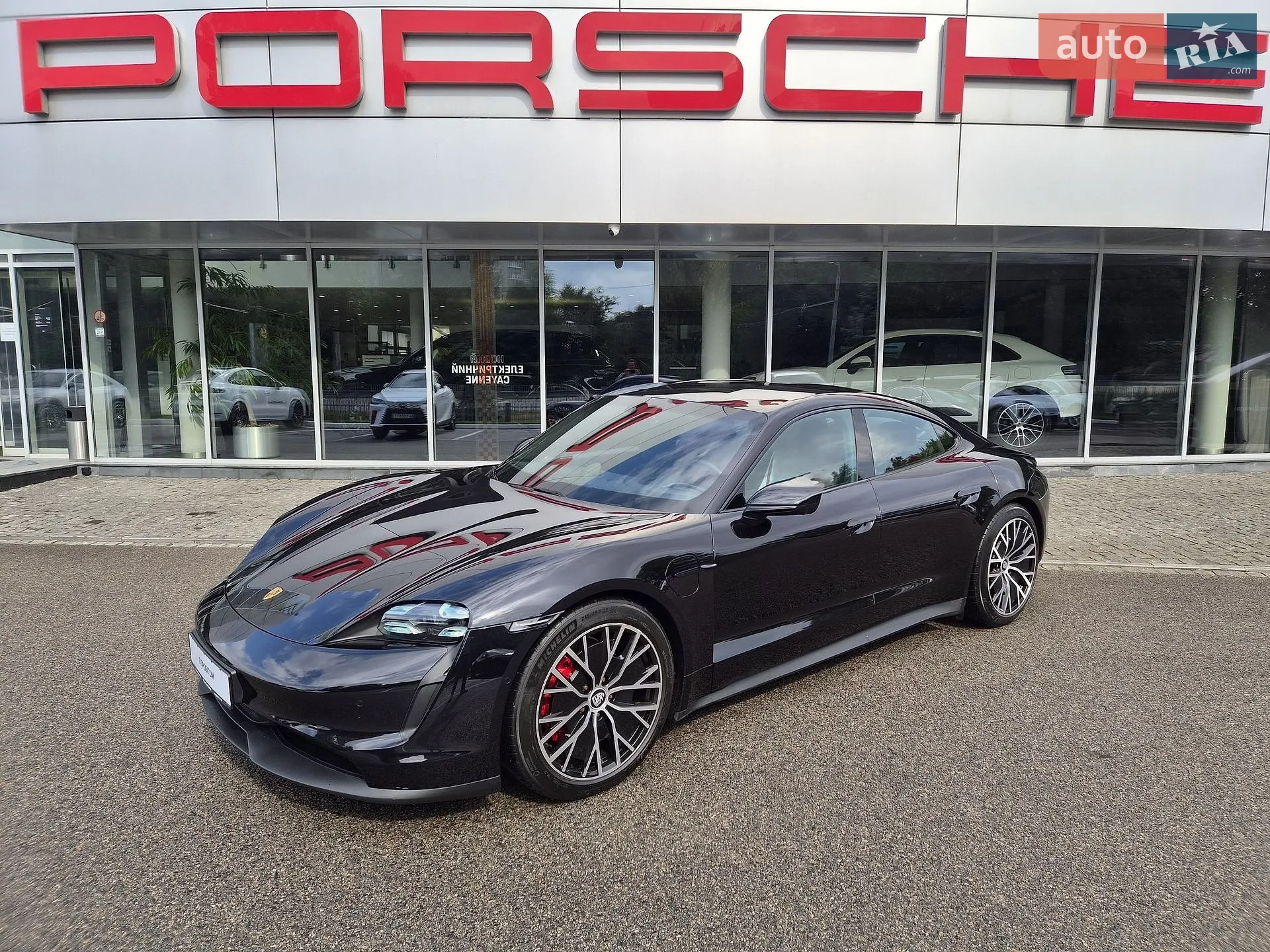 Porsche Taycan, 2020