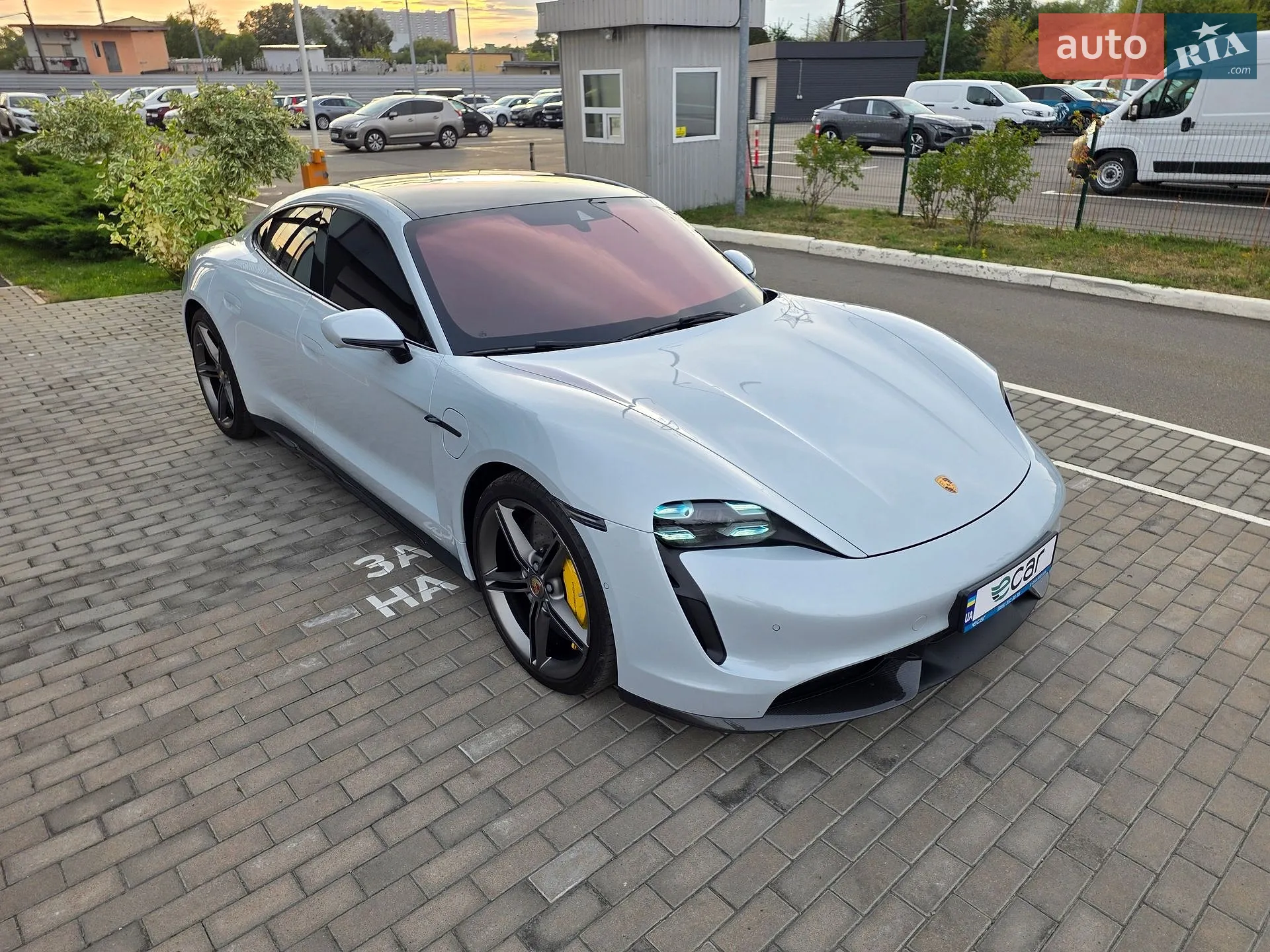 Porsche Taycan, 2021
