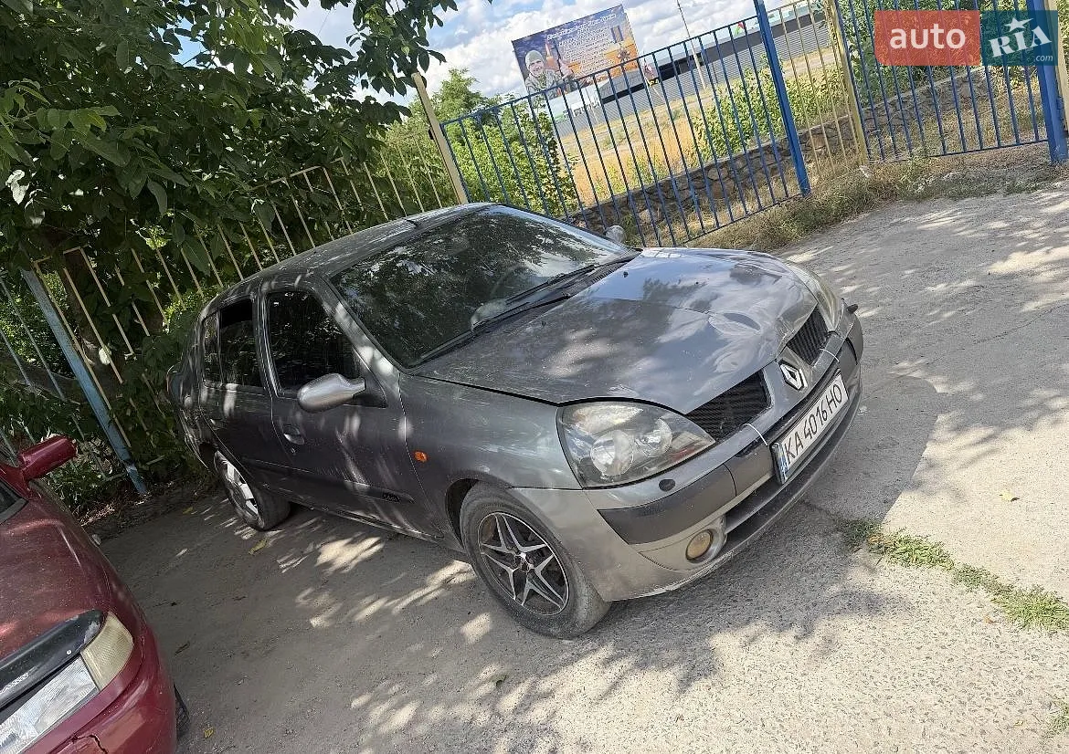 Renault Clio Symbol, 2003