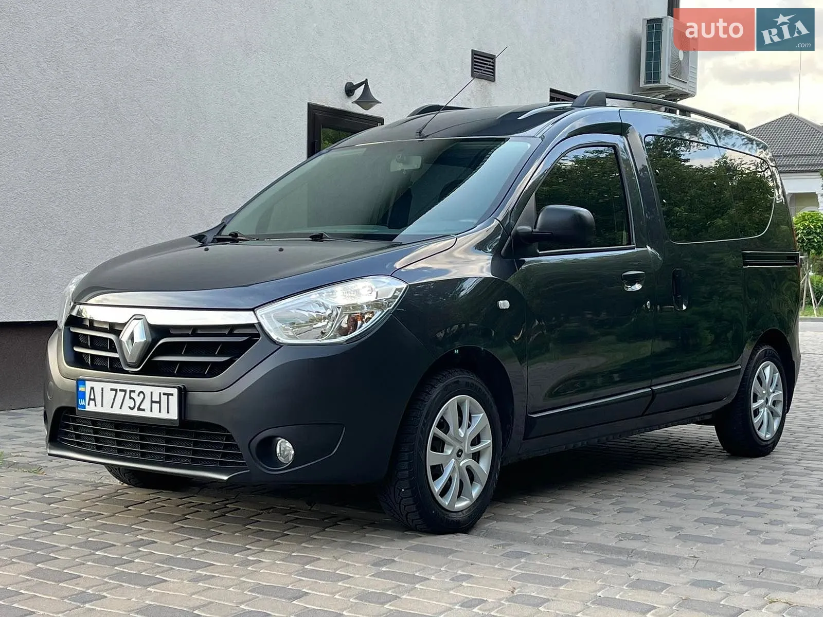 Renault Dokker, 2013