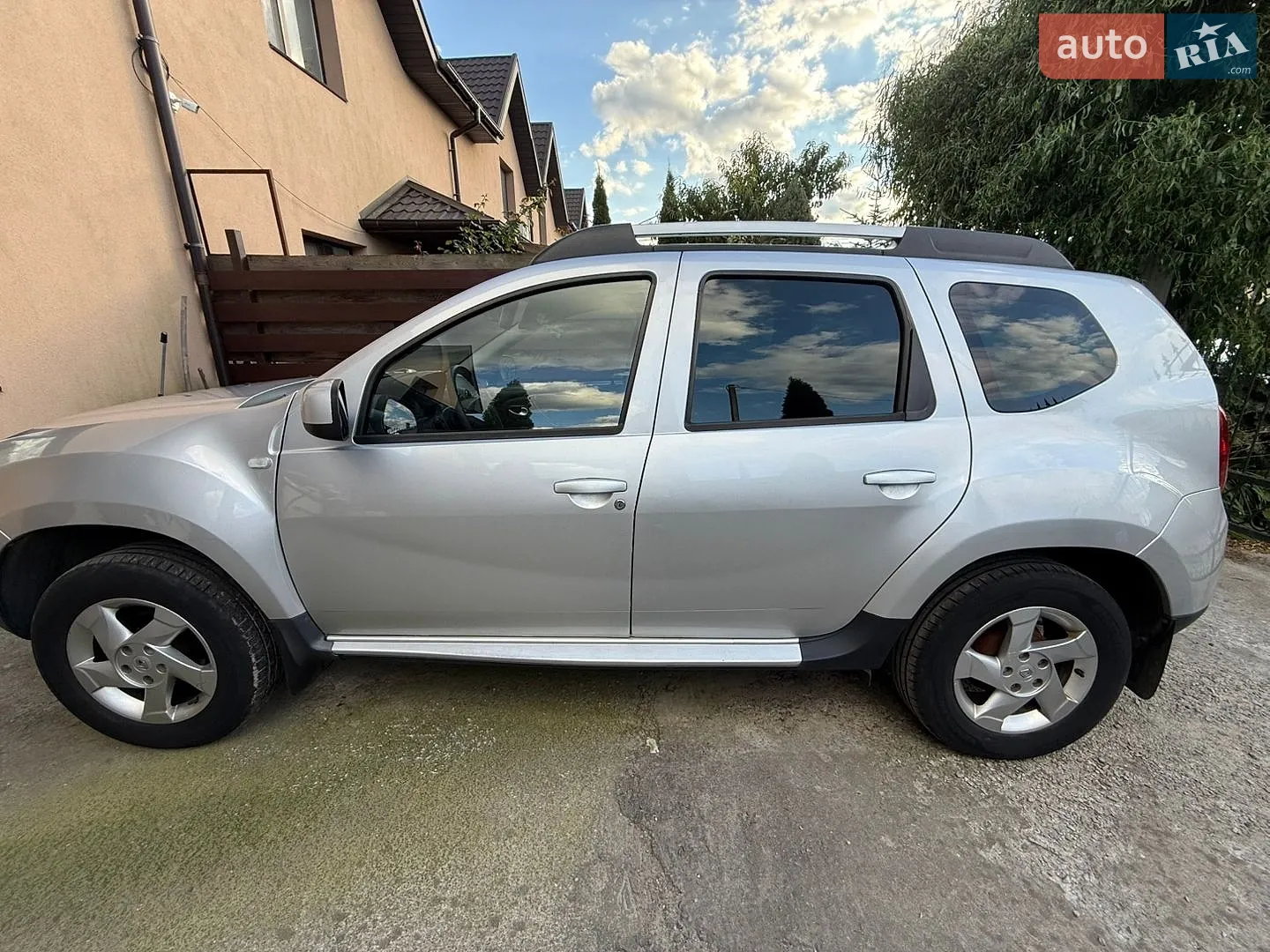 Renault Duster, 2011