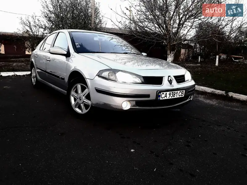Renault Laguna, 2005