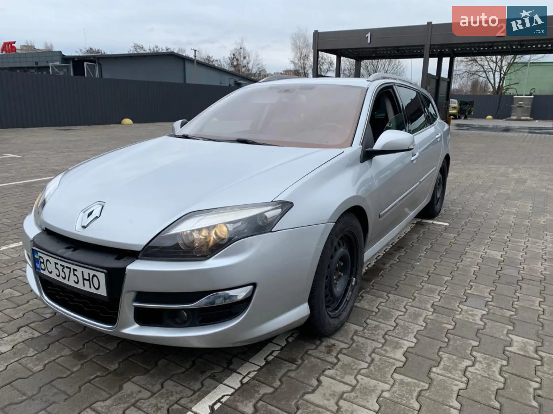 Renault Laguna, 2011