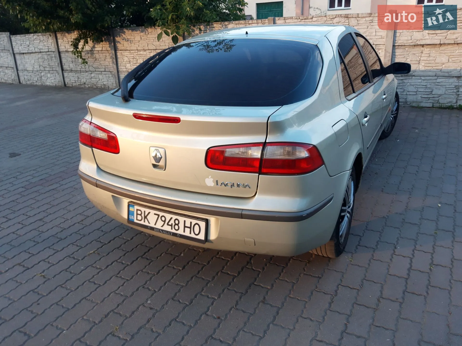 Renault Laguna, 2004