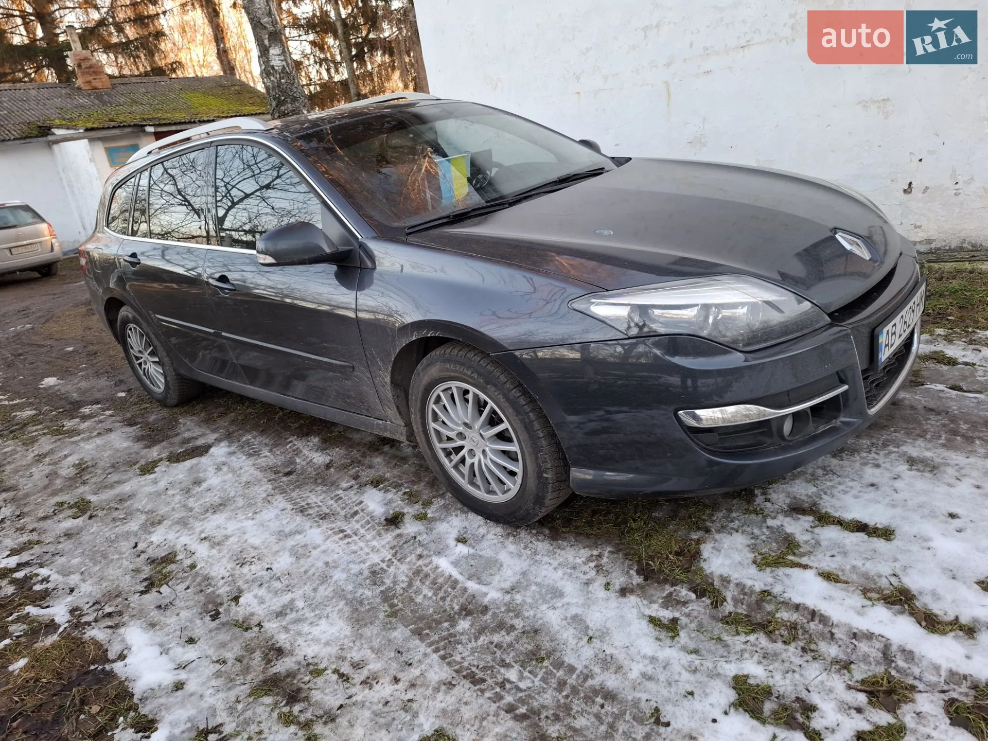 Renault Laguna, 2011