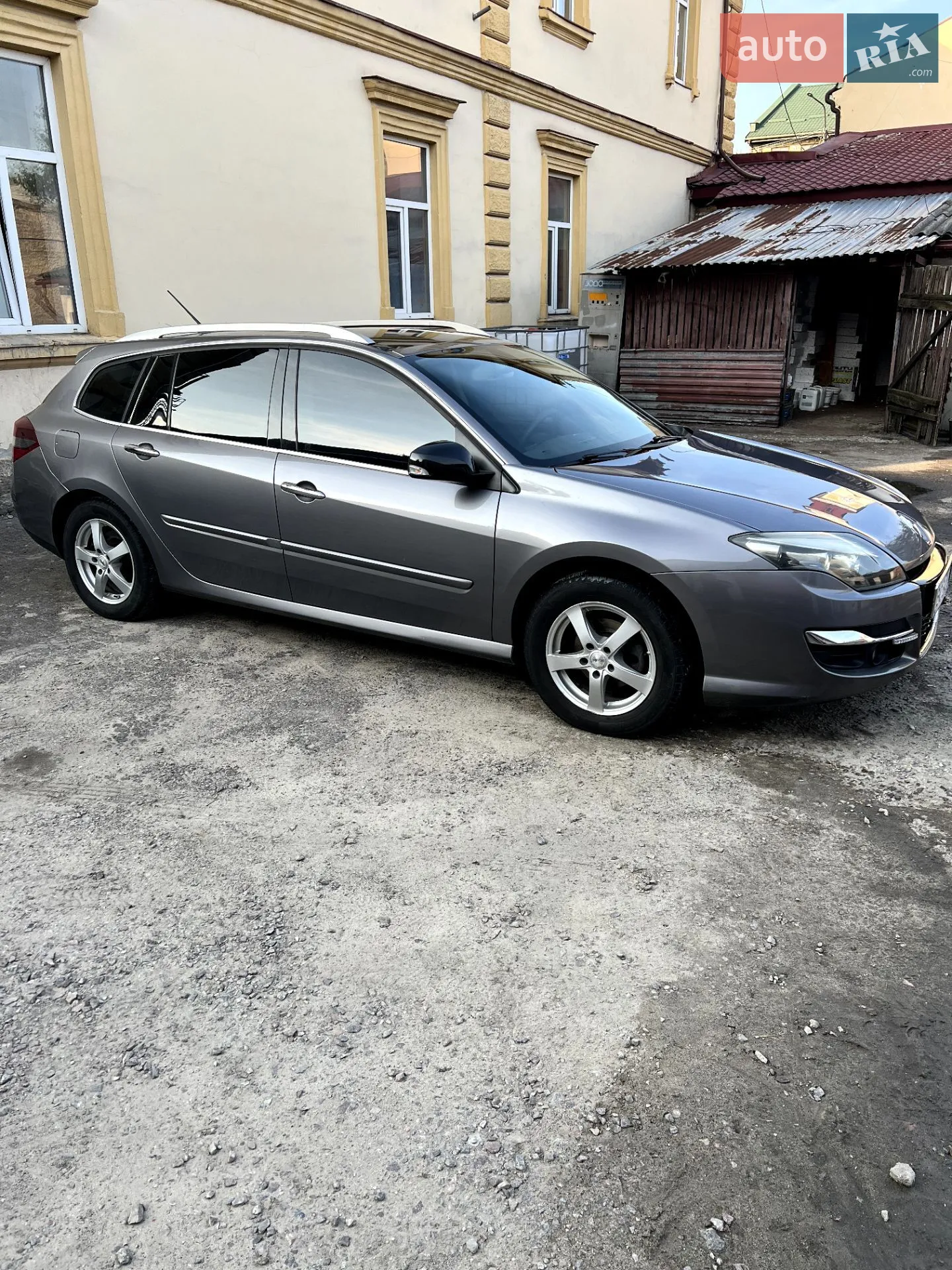 Renault Laguna, 2012