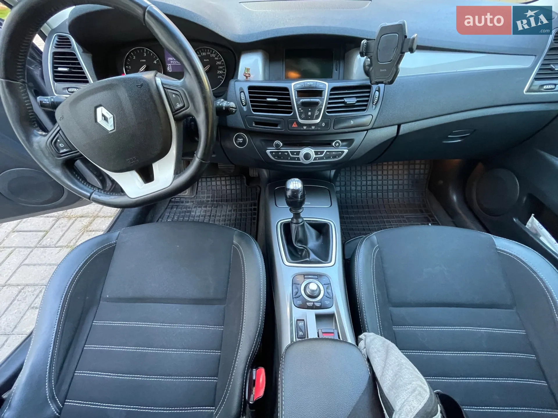 Renault Laguna, 2012