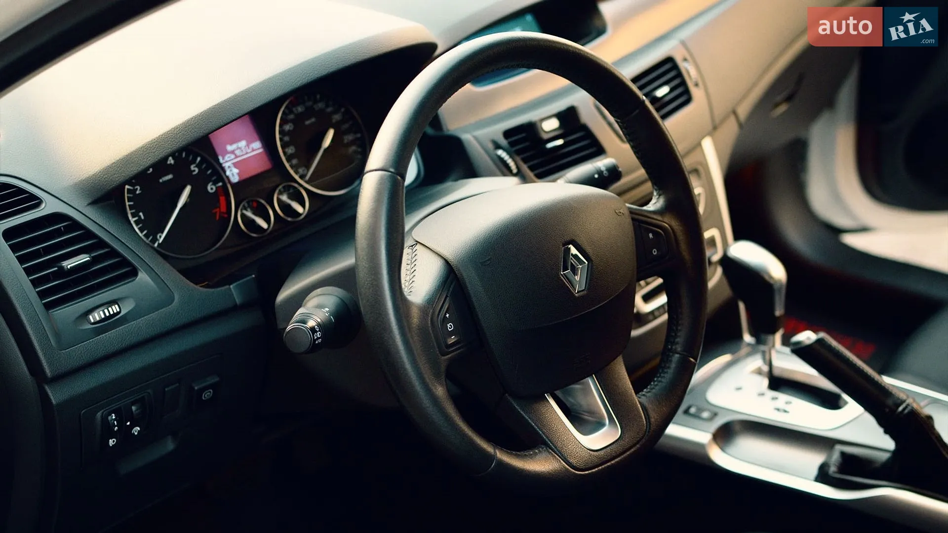 Renault Latitude, 2012