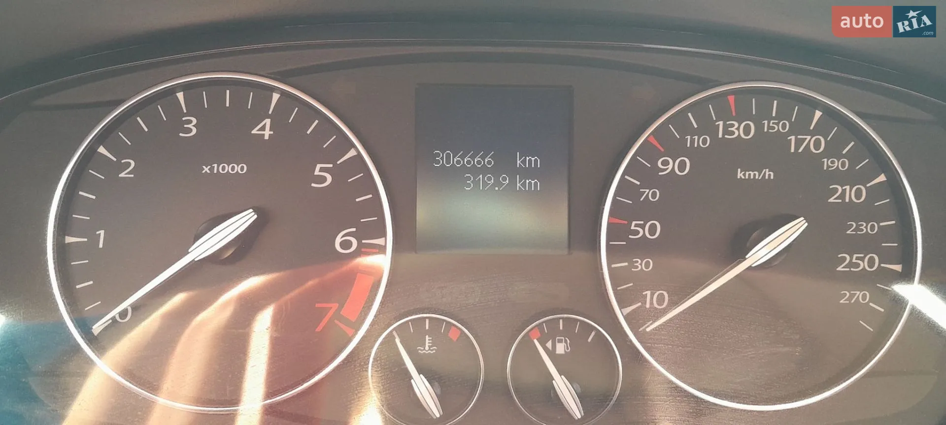 Renault Latitude, 2012