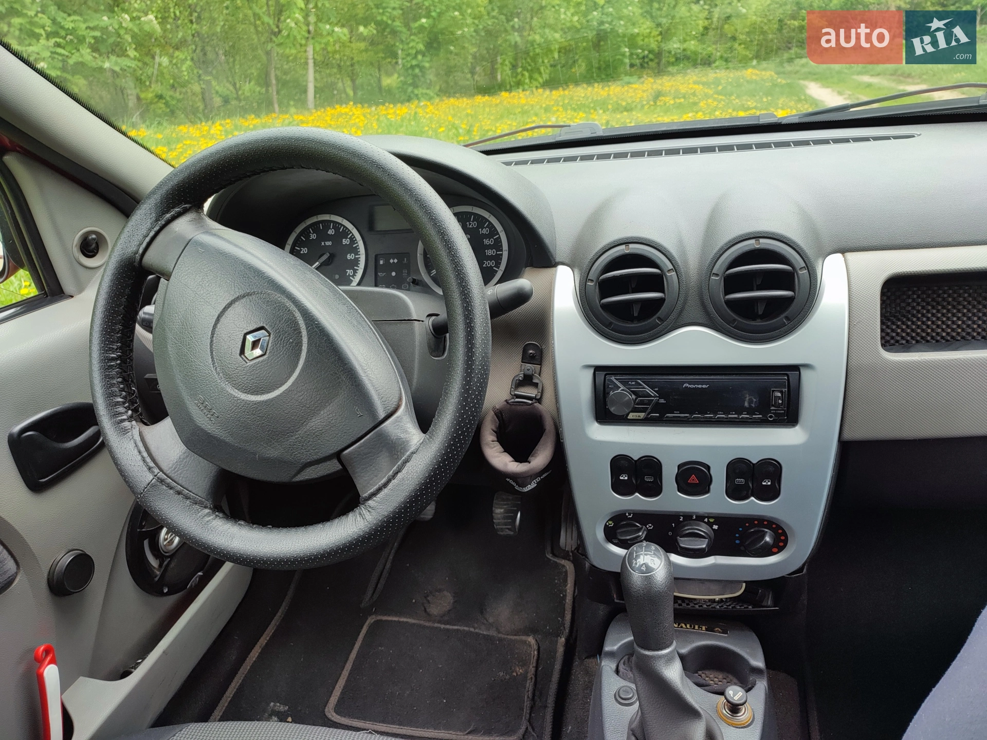 Renault Logan, 2009