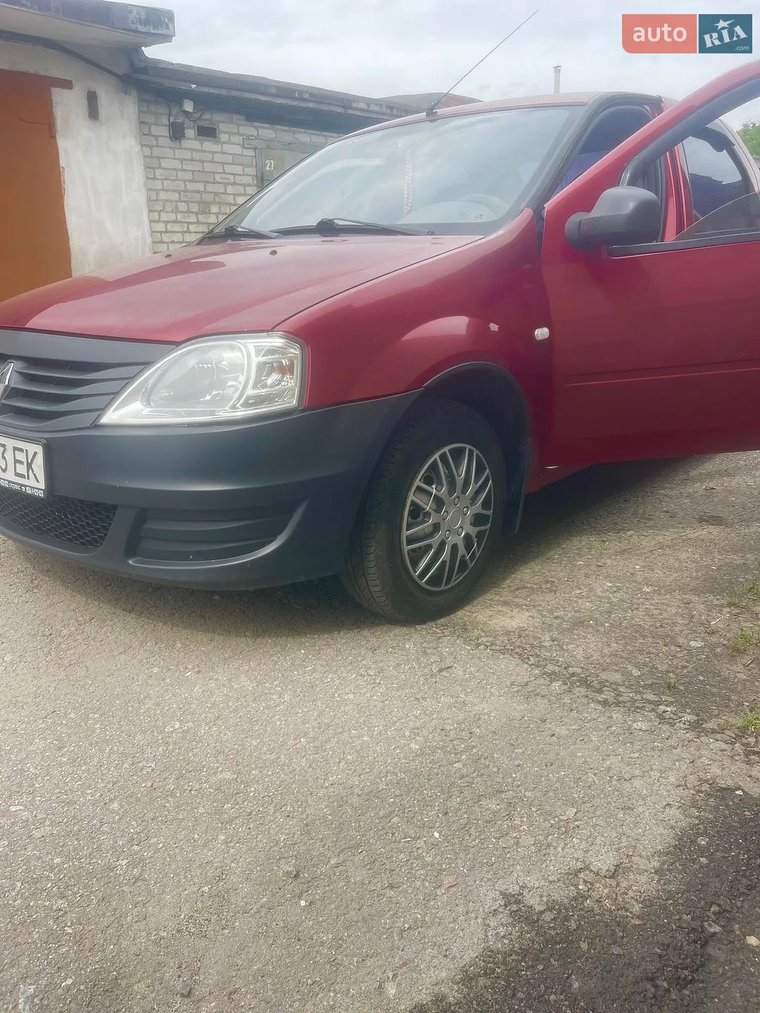 Renault Logan, 2011
