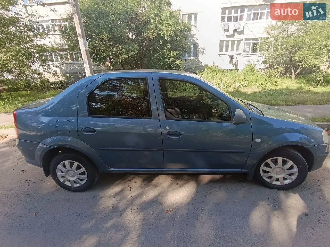 Renault Logan, 2011