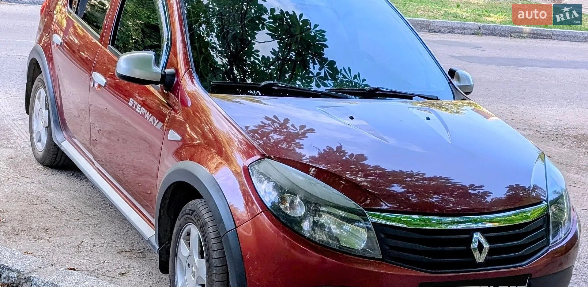 Renault Sandero StepWay, 2012