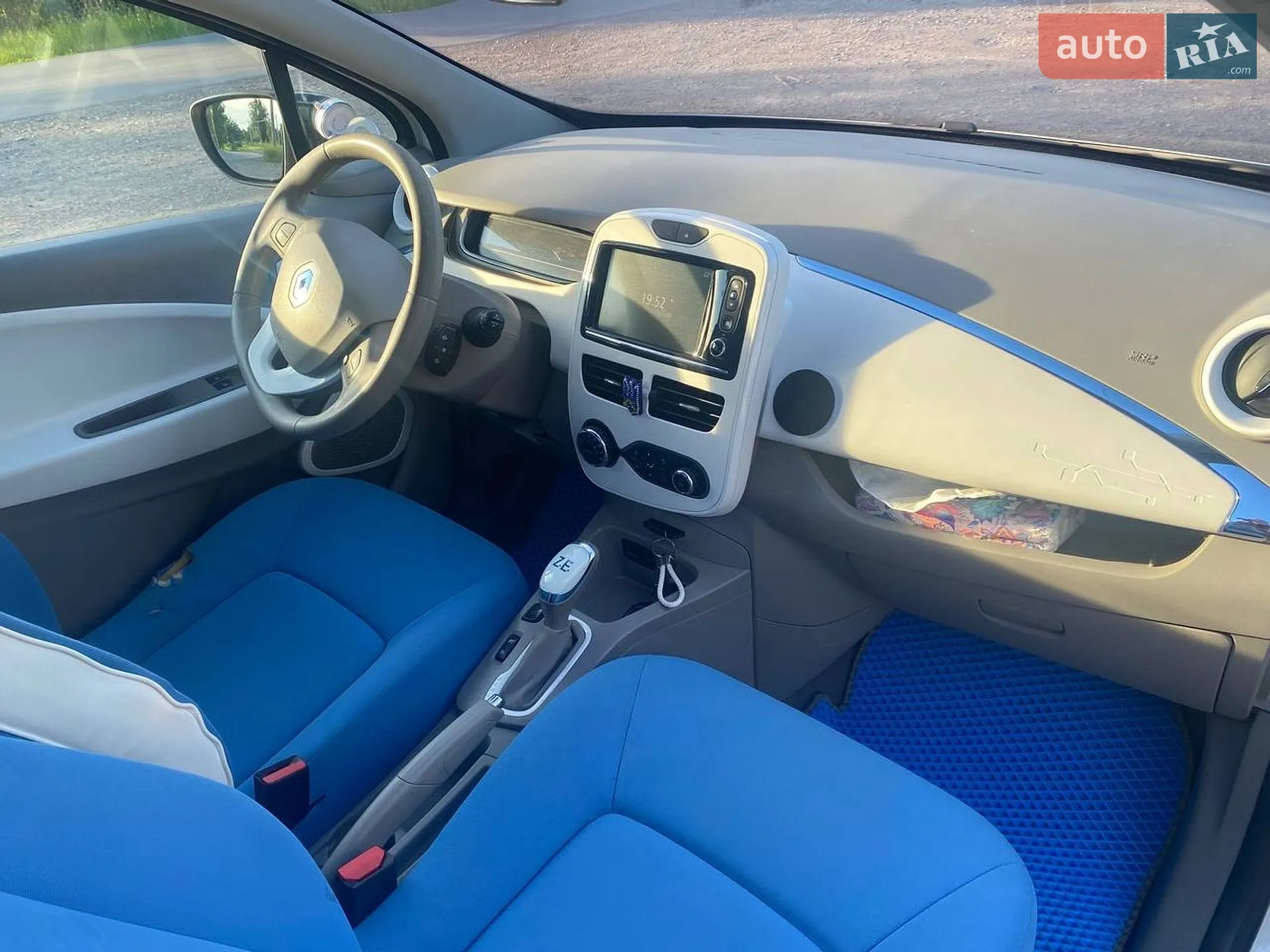 Renault Zoe, 2013