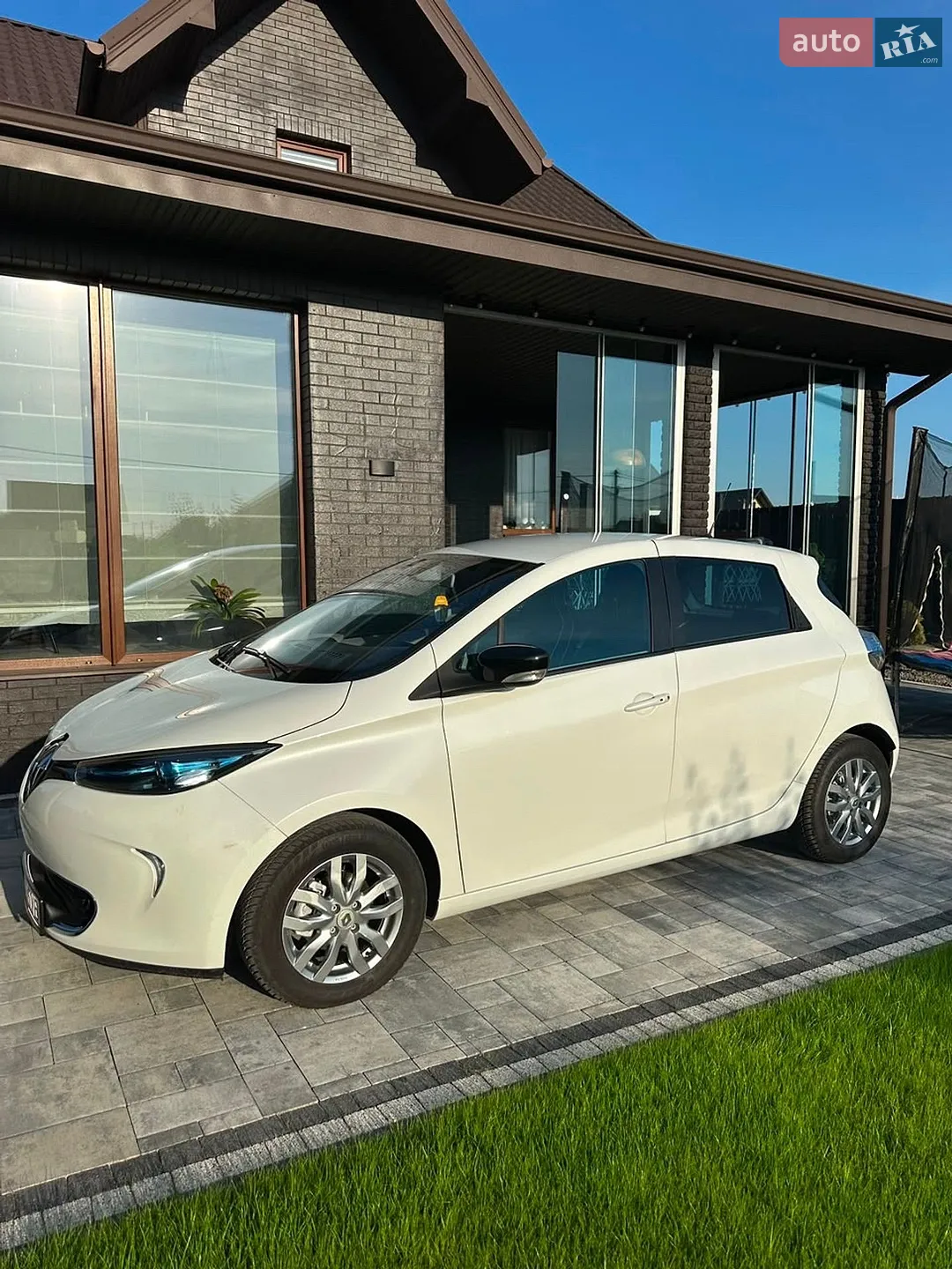 Renault Zoe, 2013