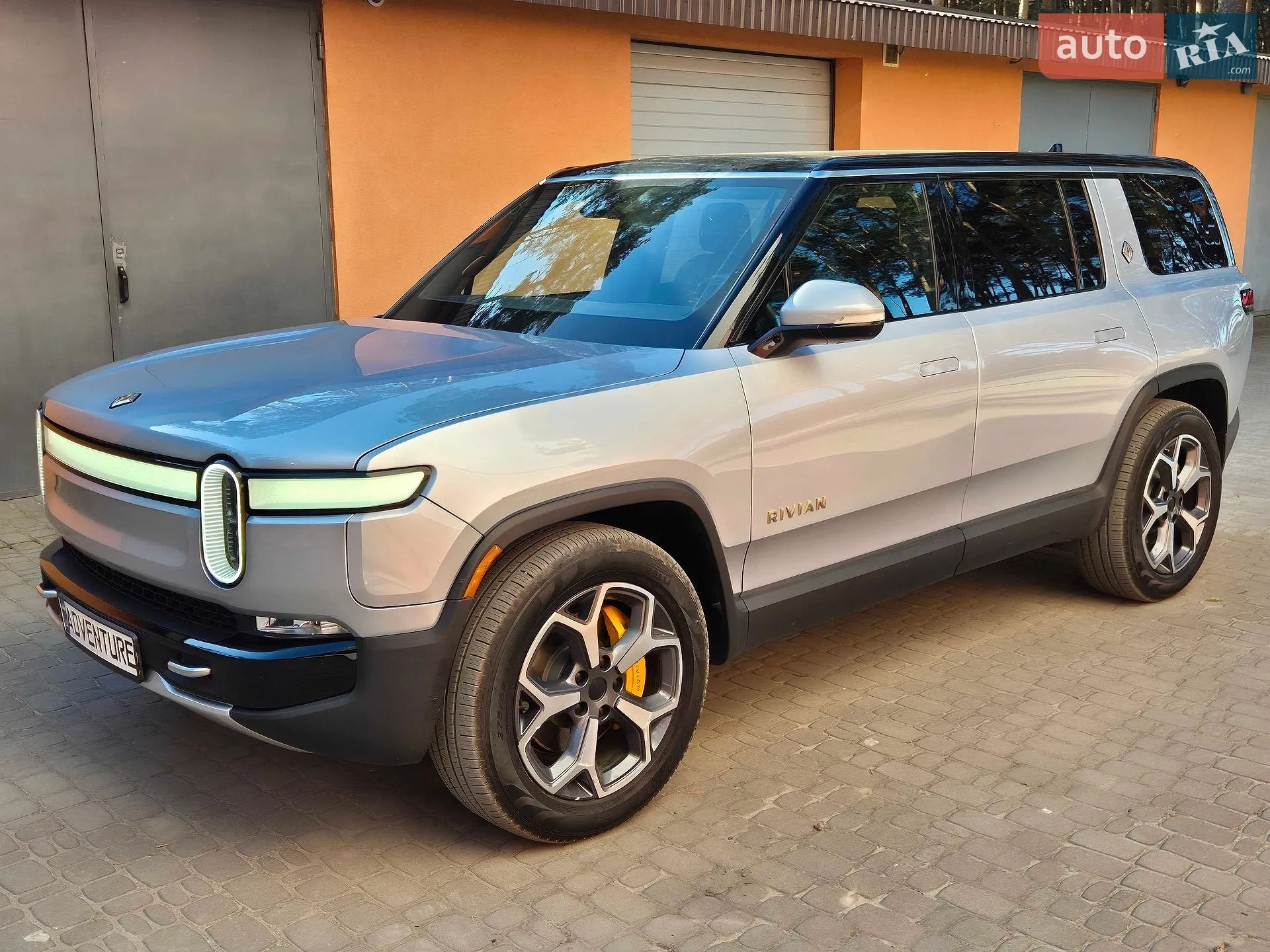 Rivian R1S, 2023
