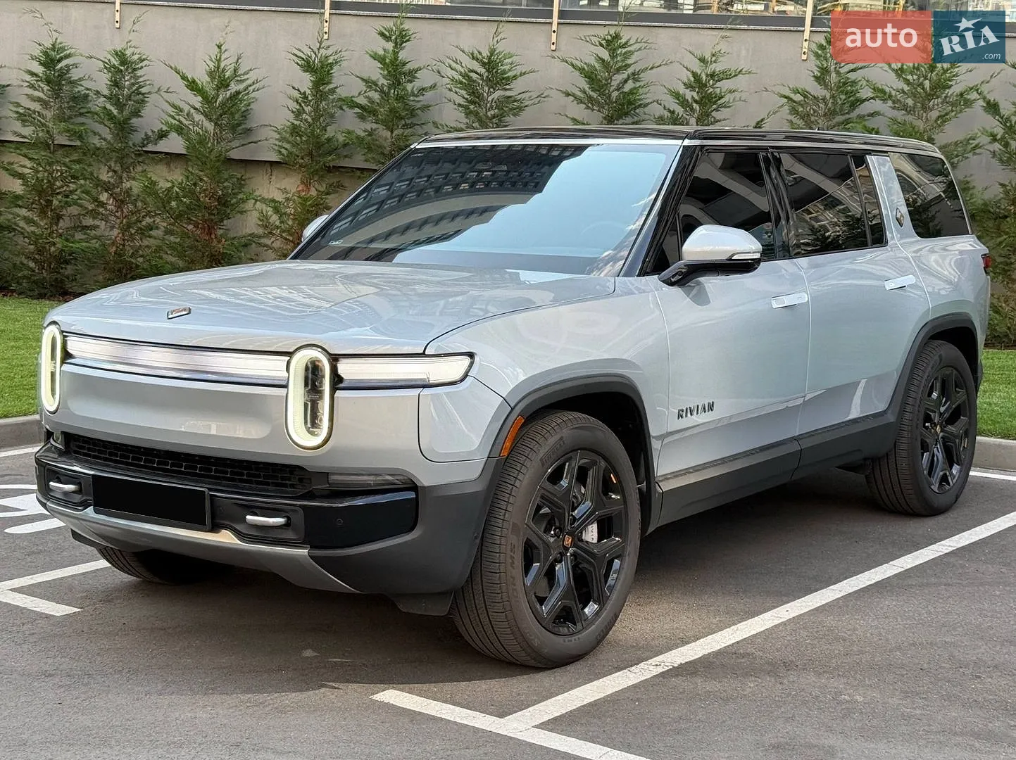 Rivian R1S, 2024