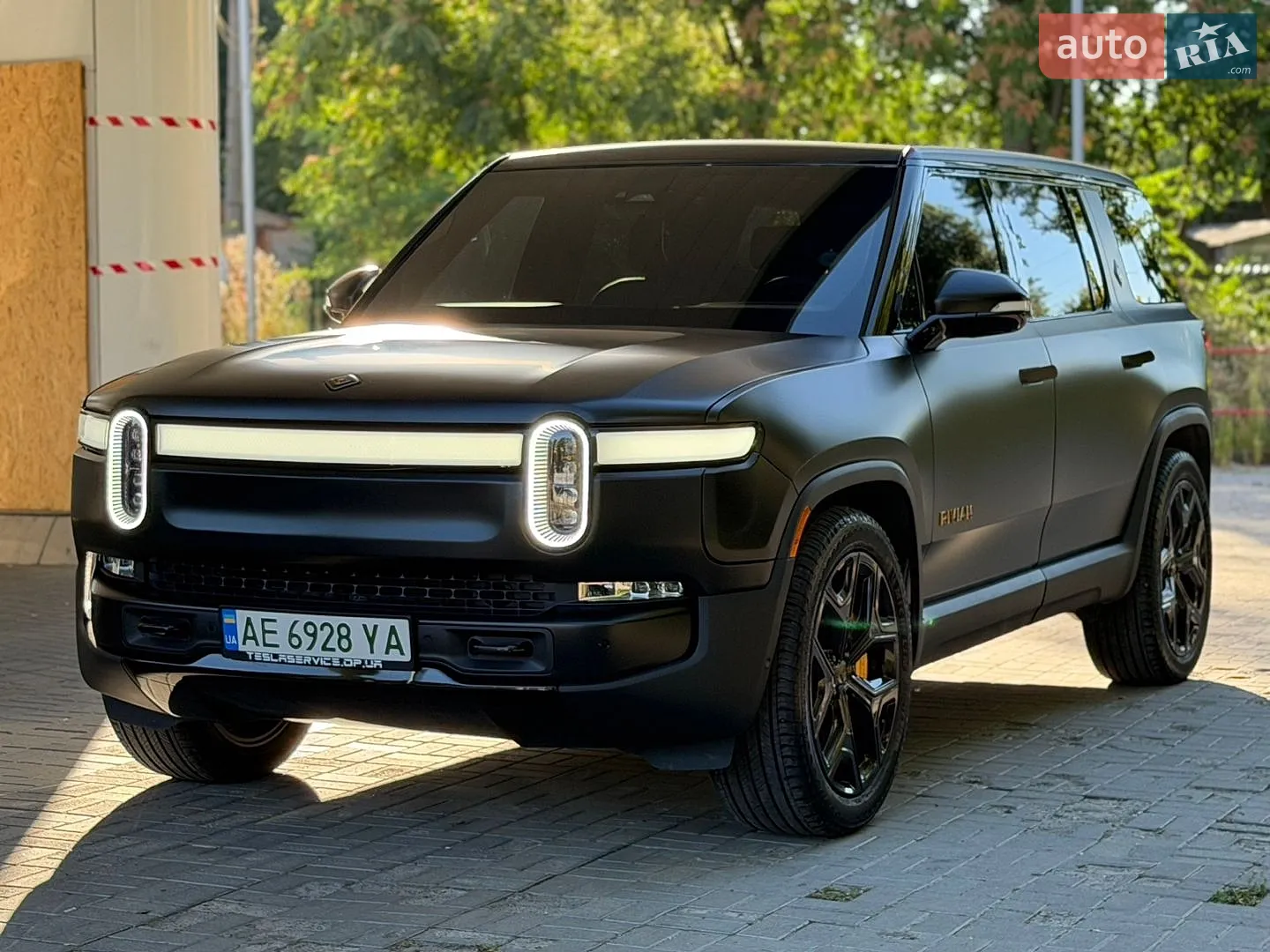 Rivian R1S, 2022