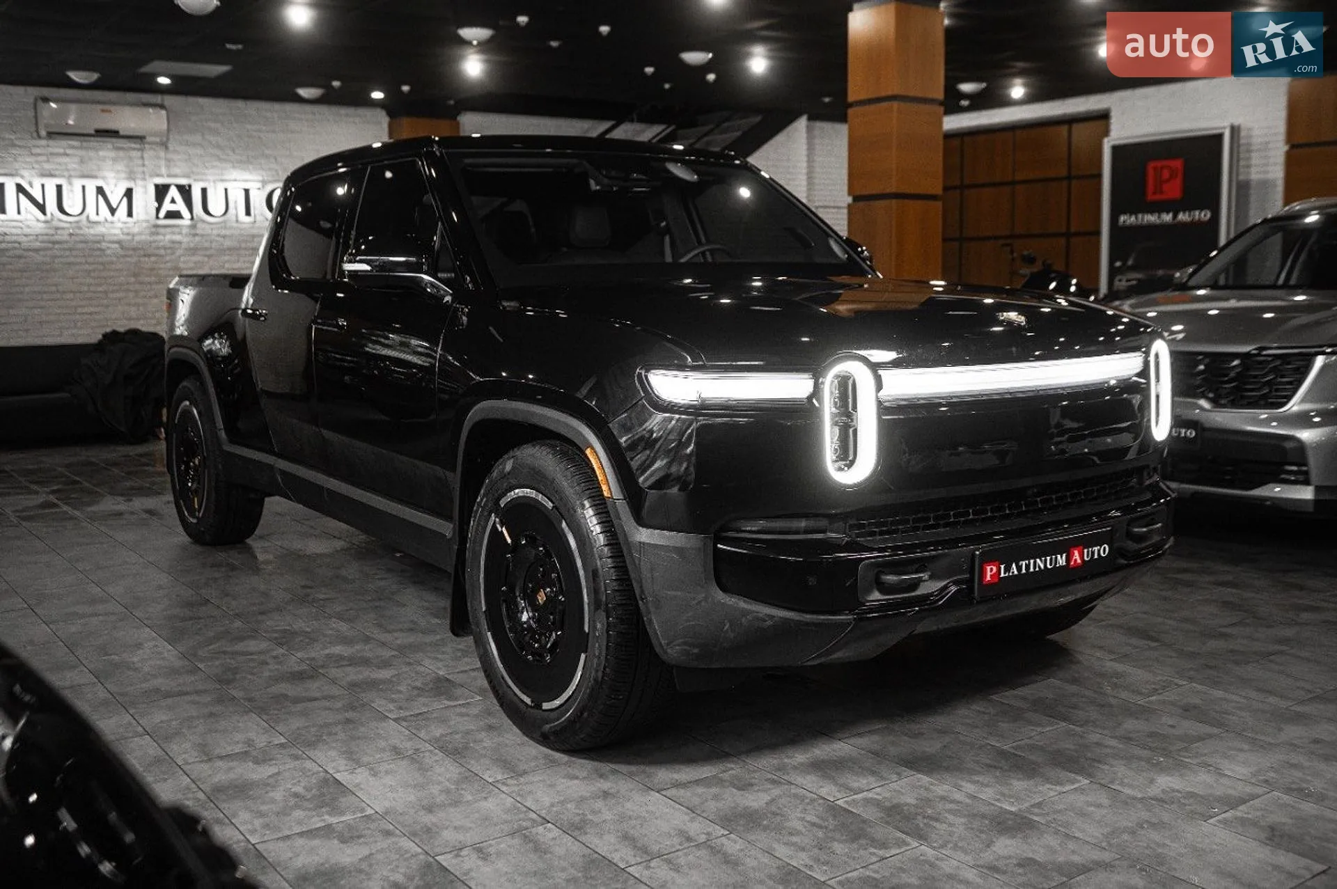 Rivian R1T, 2024