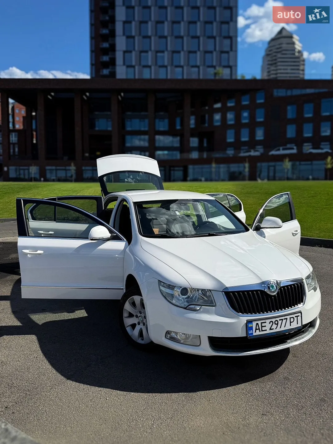 Skoda Superb, 2011