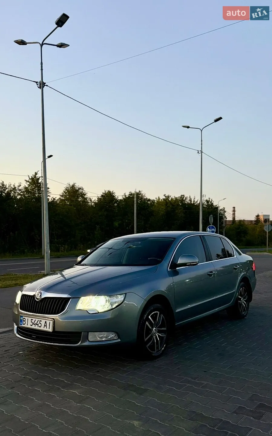 Skoda Superb, 2011