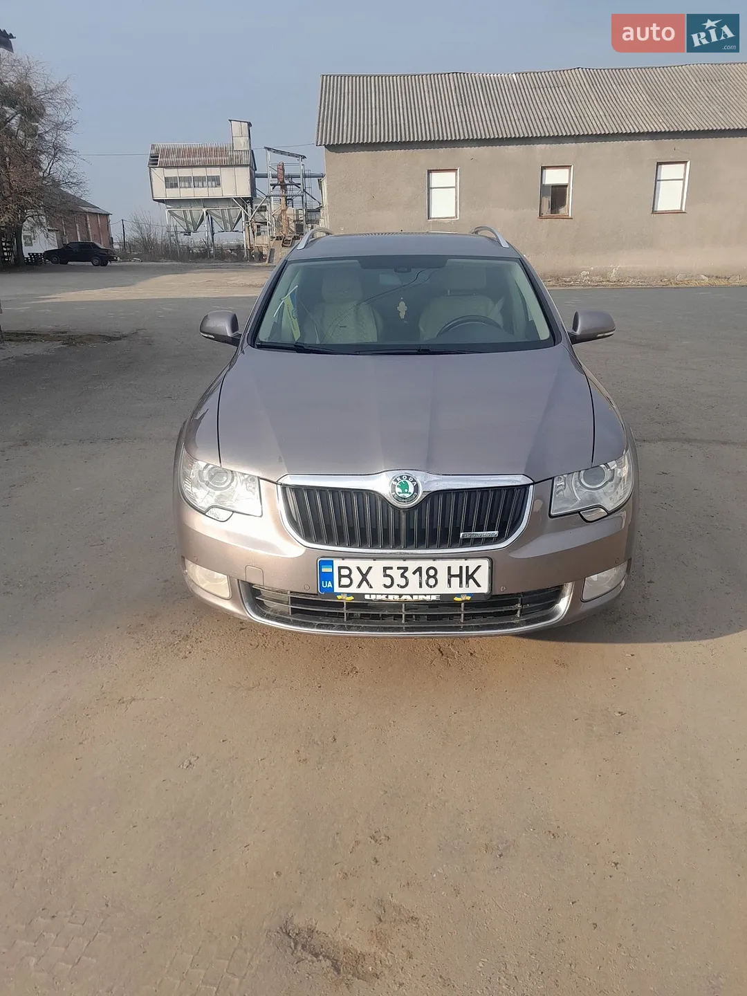 Skoda Superb, 2011