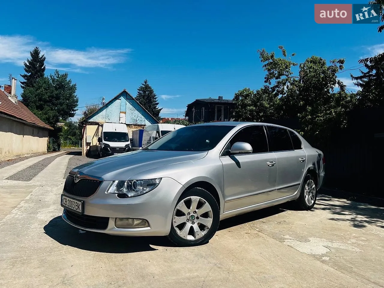 Skoda Superb, 2011