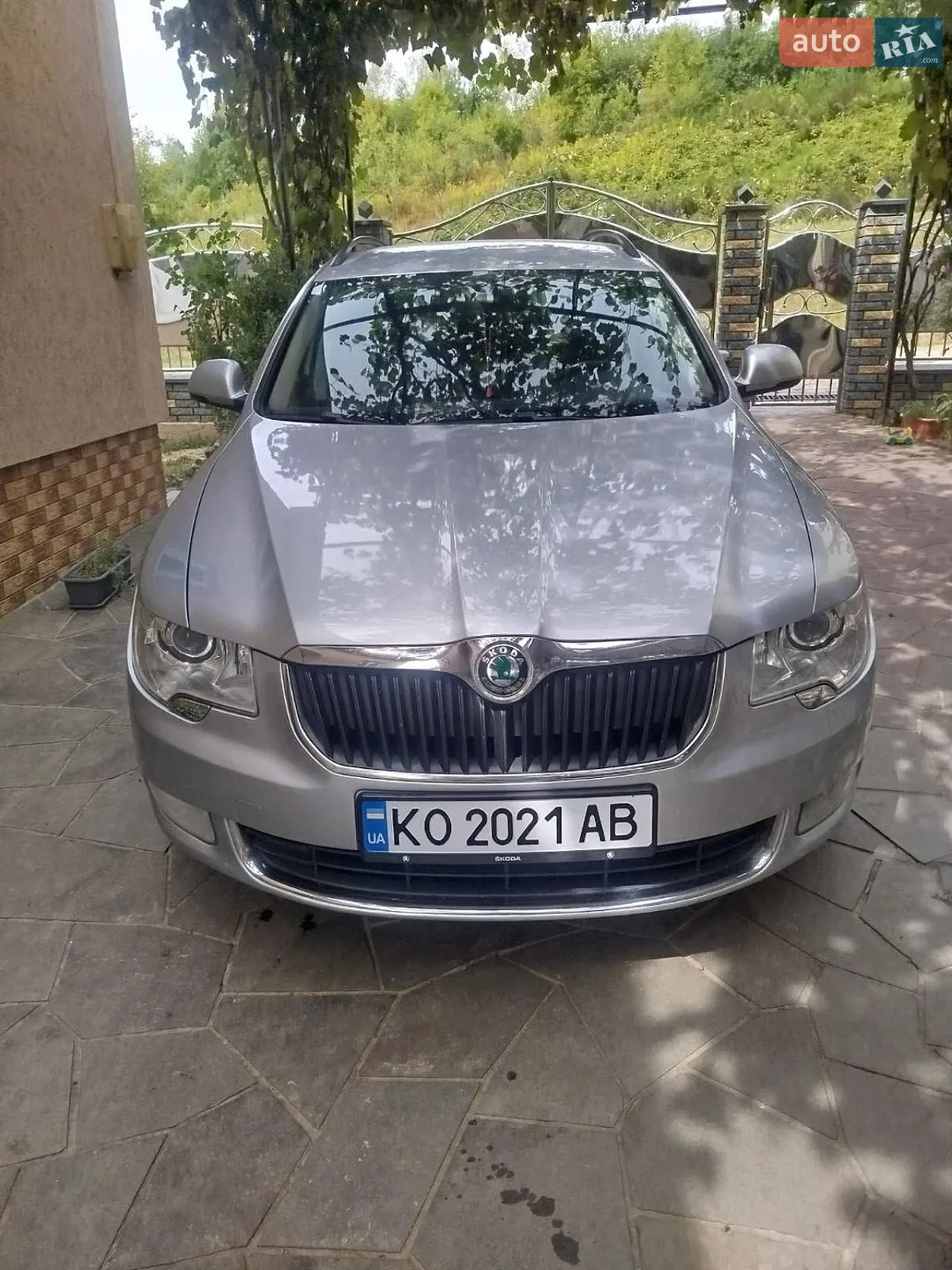 Skoda Superb, 2011