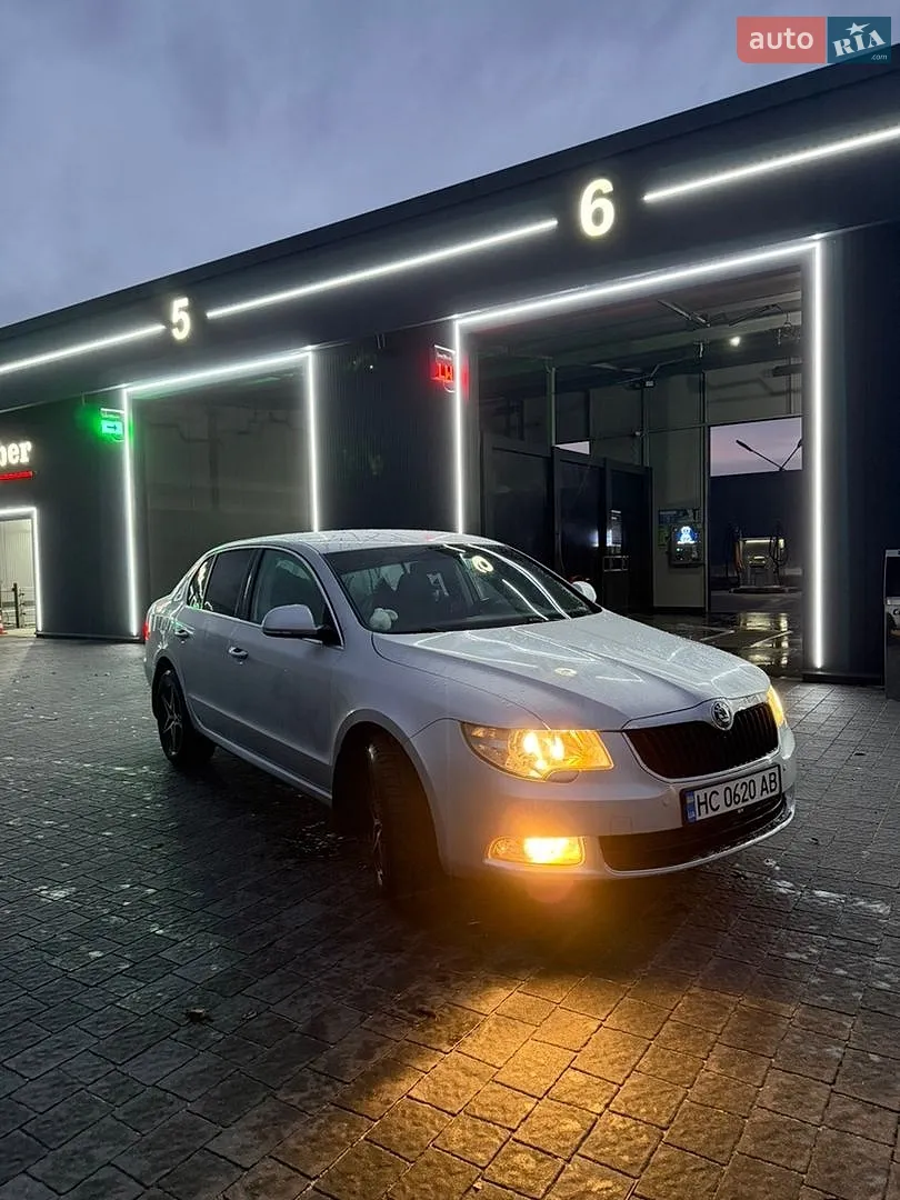 Skoda Superb, 2012