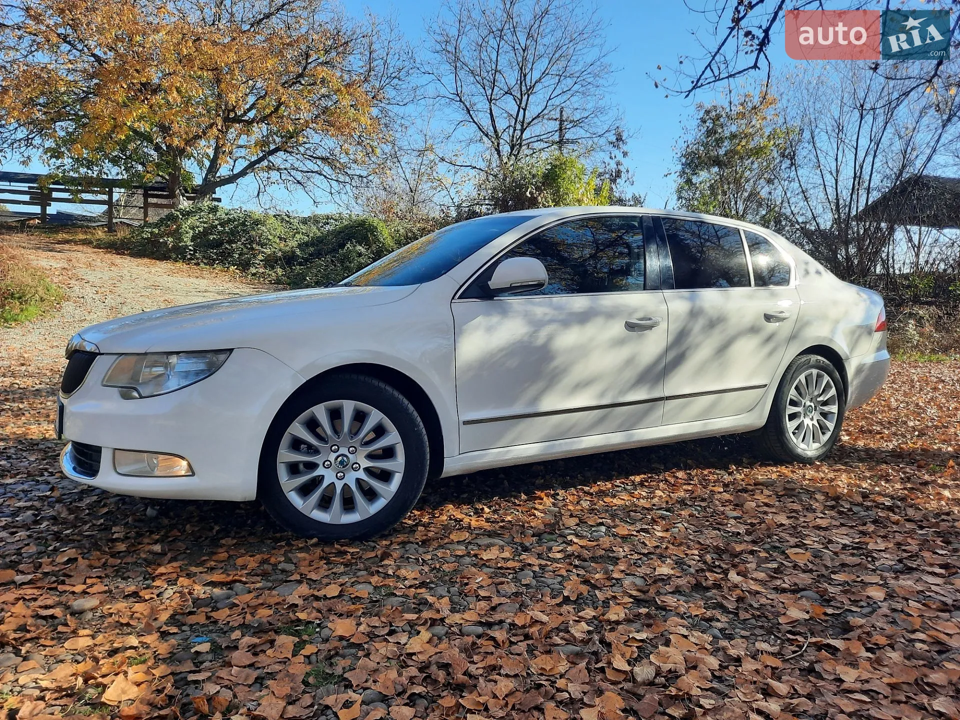Skoda Superb, 2011