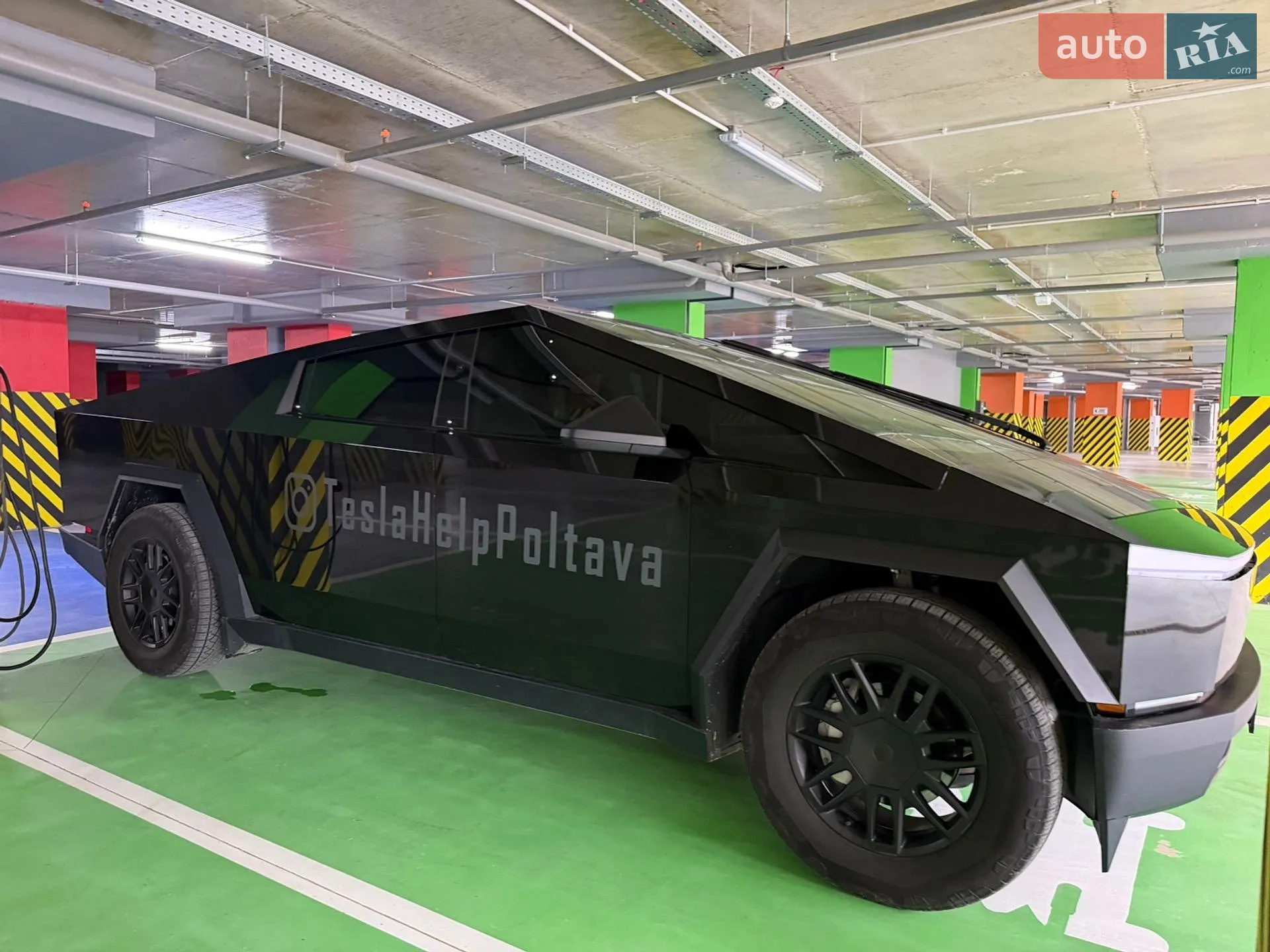 Tesla Cybertruck, 2024