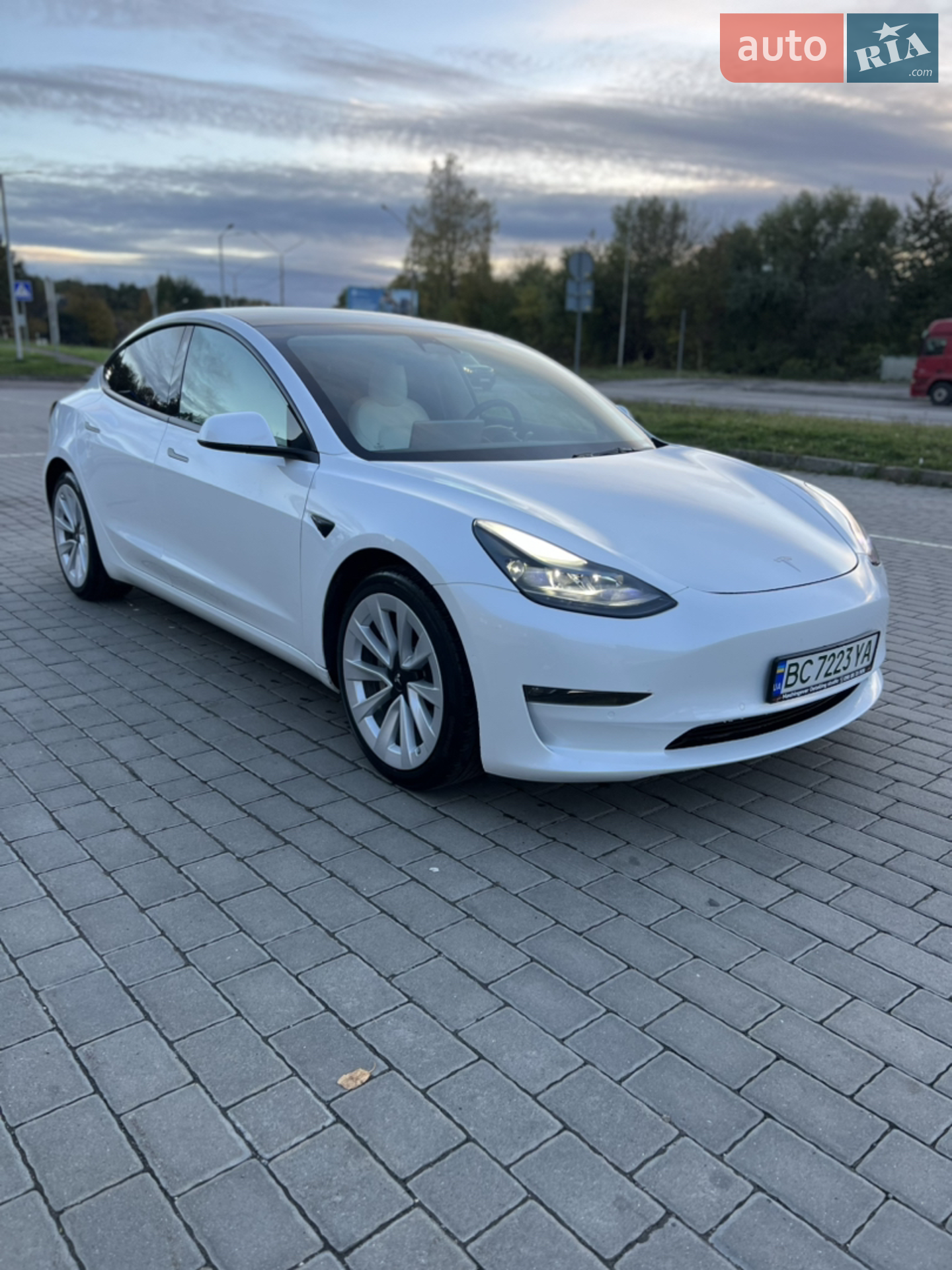 Tesla Model 3 2022 — 1