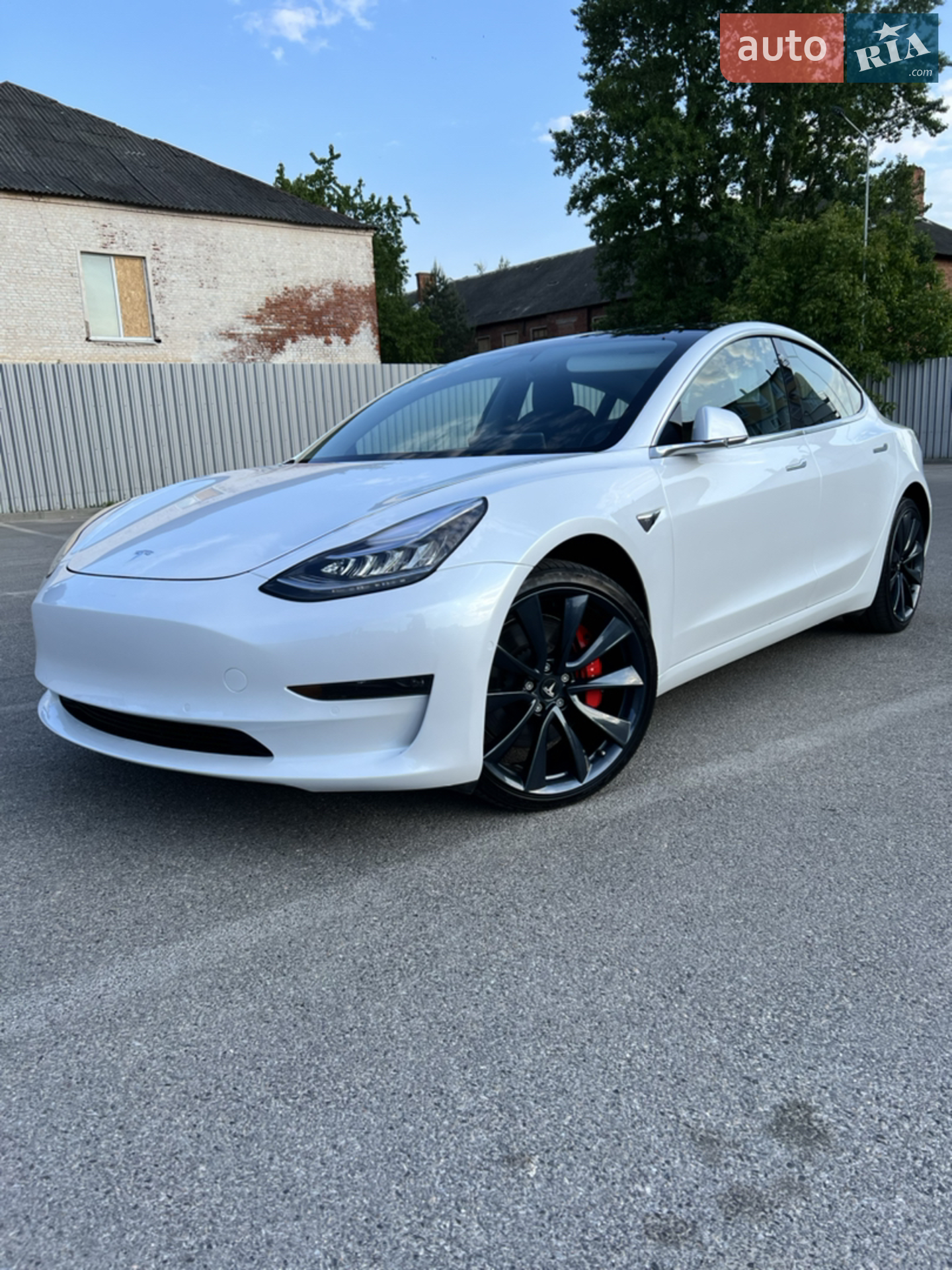 Tesla Model 3, 2019
