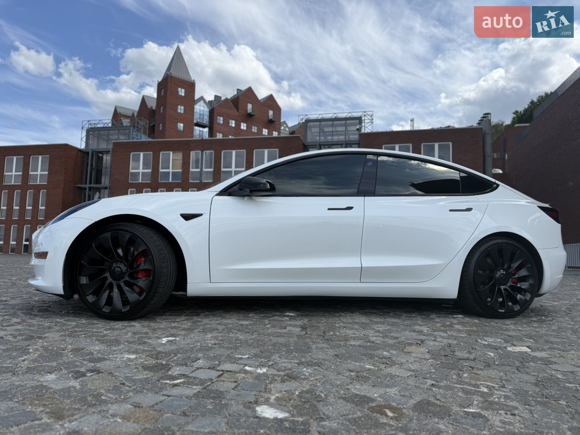 Tesla Model 3, 2021
