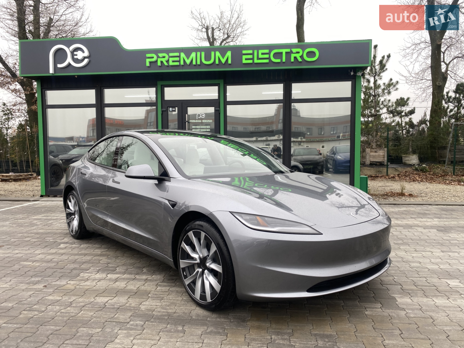 Tesla Model 3, 2024