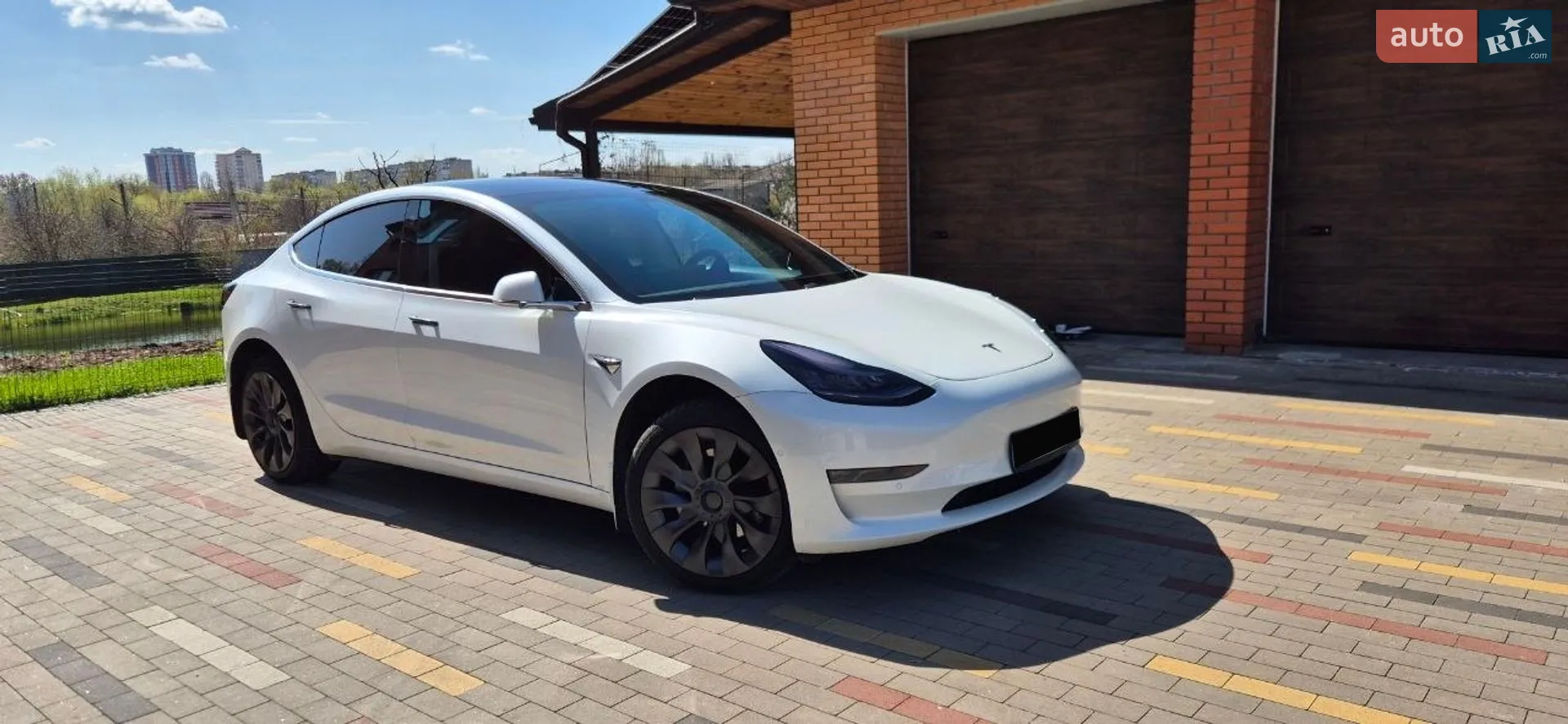 Tesla Model 3, 2020