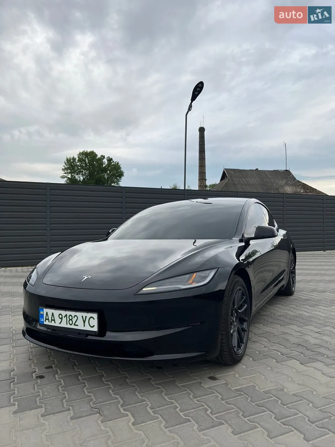 Tesla Model 3, 2024