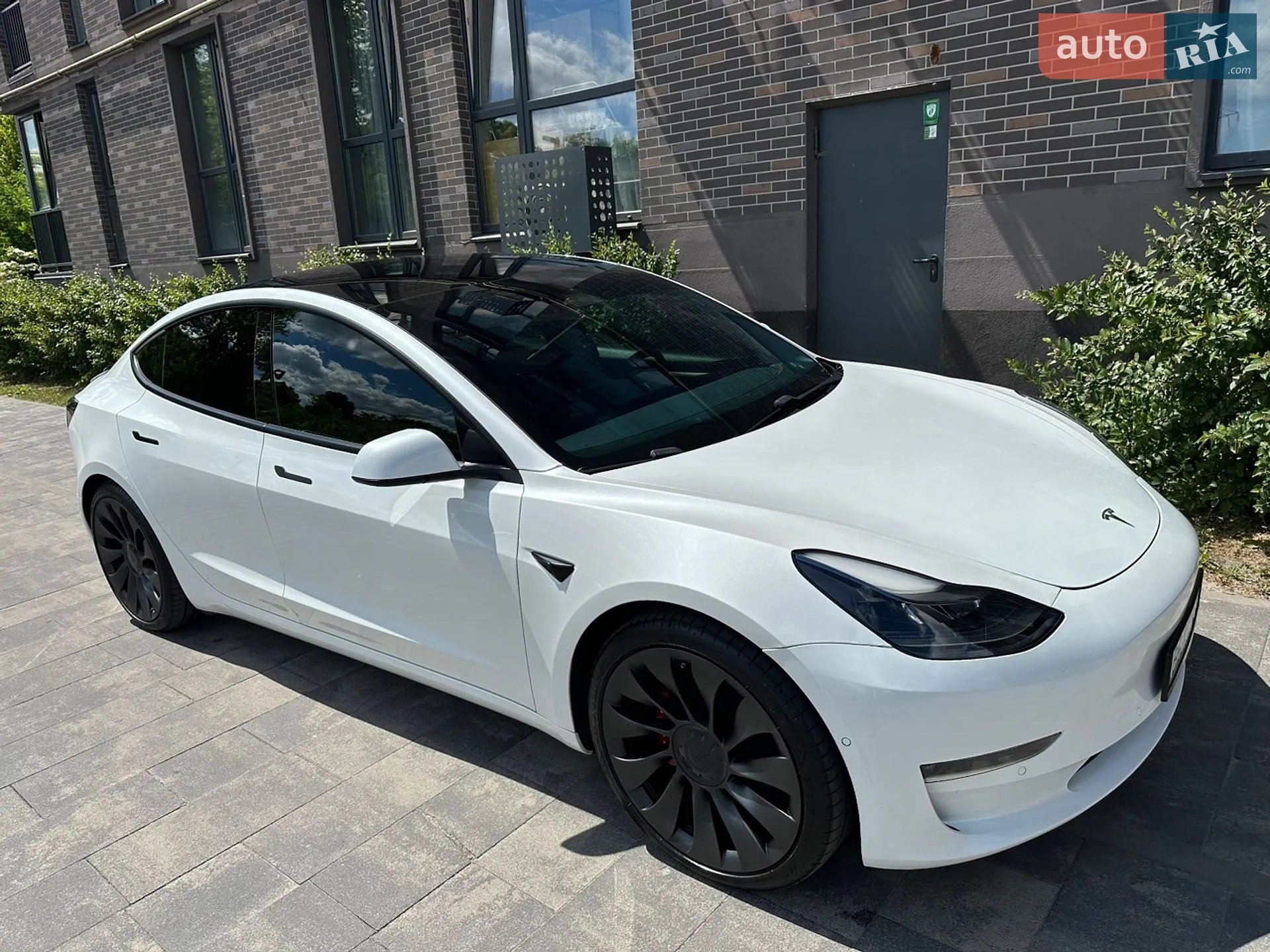 Tesla Model 3, 2021